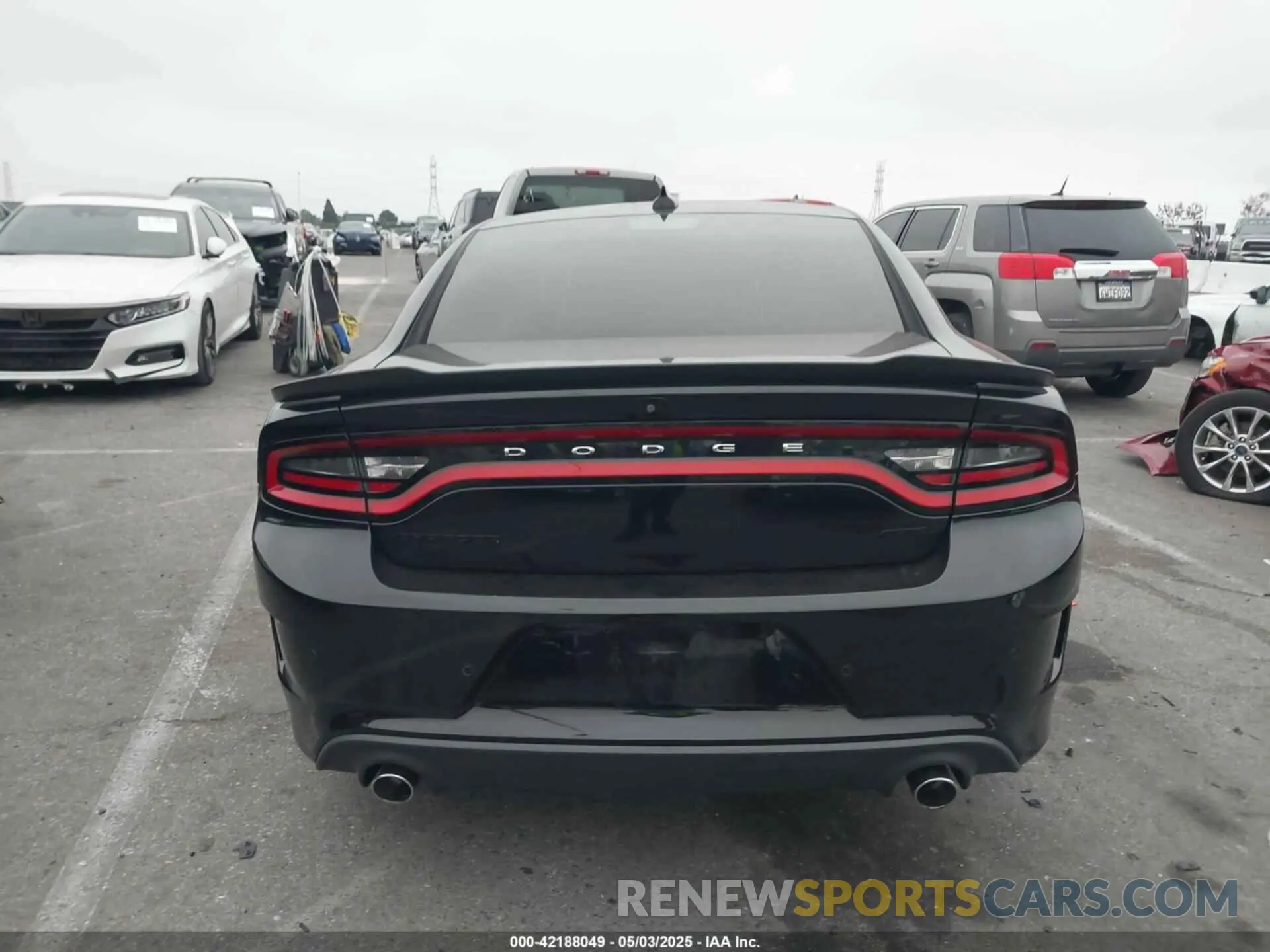 16 Photograph of a damaged car 2C3CDXHG9KH713879 DODGE CHARGER 2019