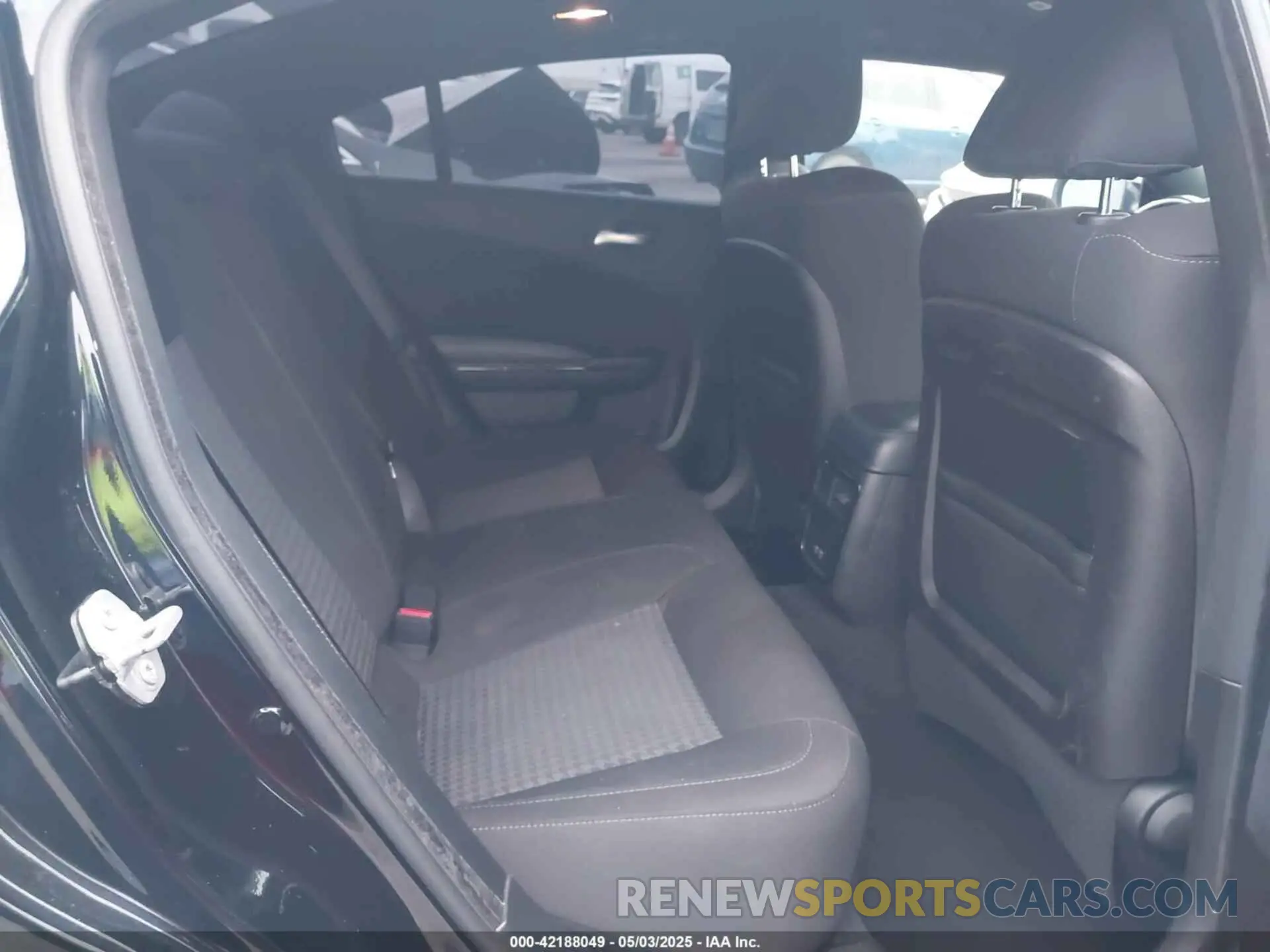 8 Photograph of a damaged car 2C3CDXHG9KH713879 DODGE CHARGER 2019