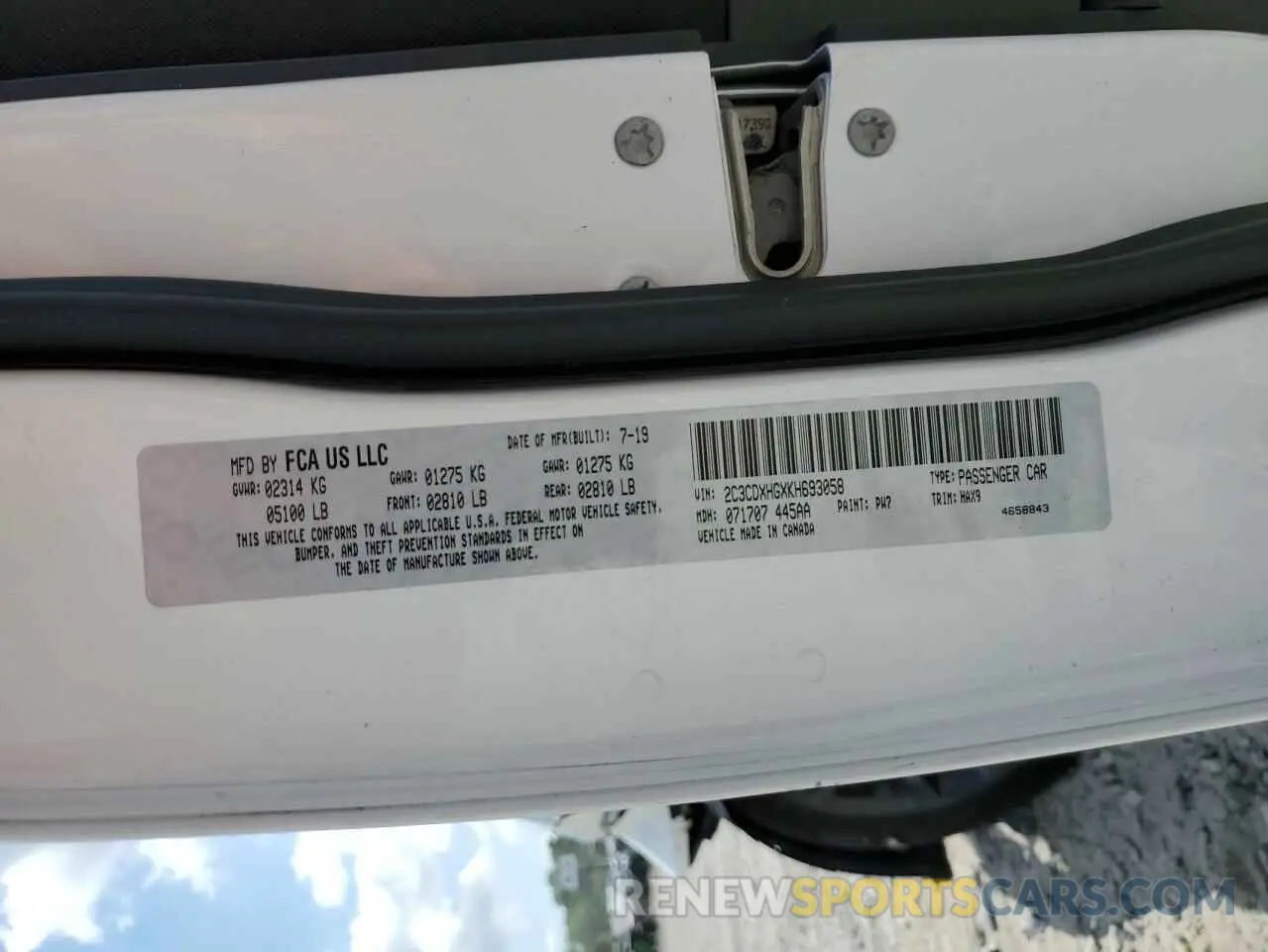 12 Photograph of a damaged car 2C3CDXHGXKH693058 DODGE CHARGER 2019