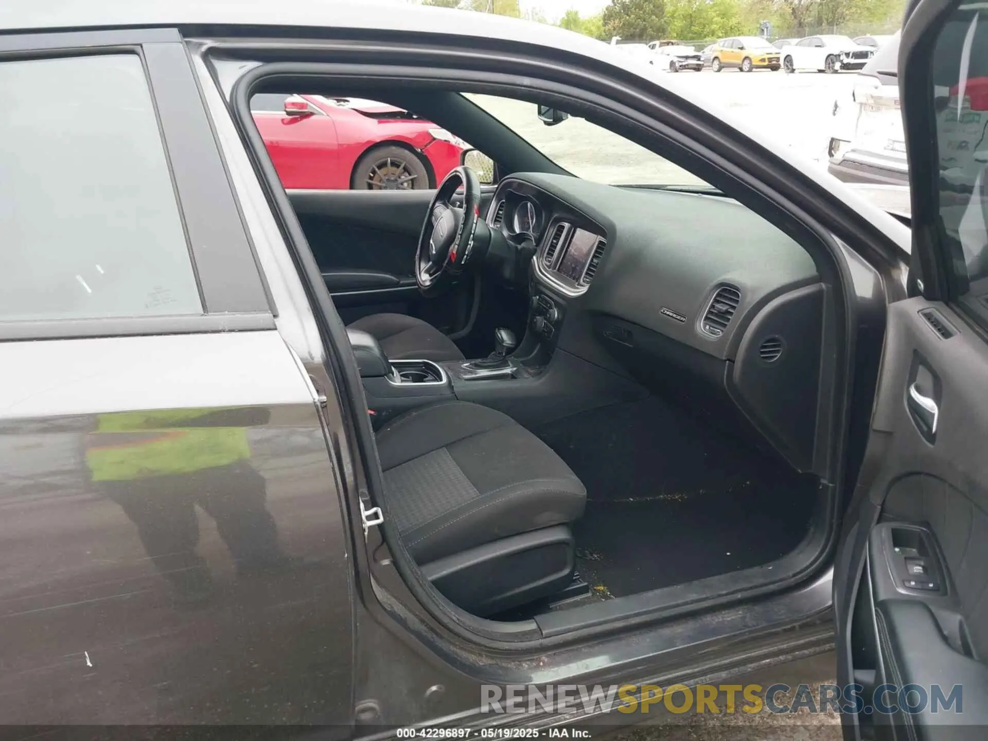 5 Photograph of a damaged car 2C3CDXHGXKH749466 DODGE CHARGER 2019