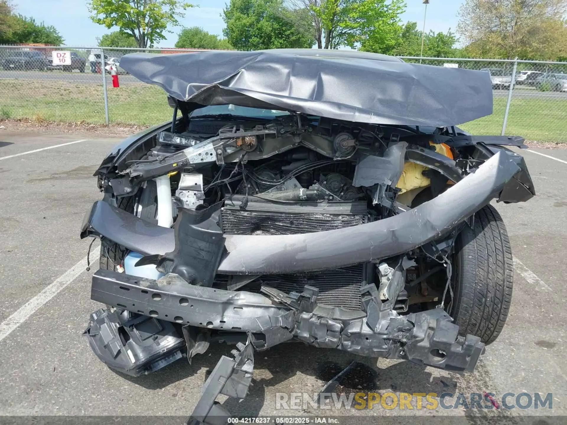 6 Photograph of a damaged car 2C3CDXJG2KH589500 DODGE CHARGER 2019