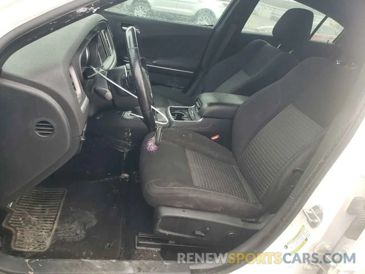 7 Photograph of a damaged car 2C3CDXJG3KH758049 DODGE CHARGER 2019