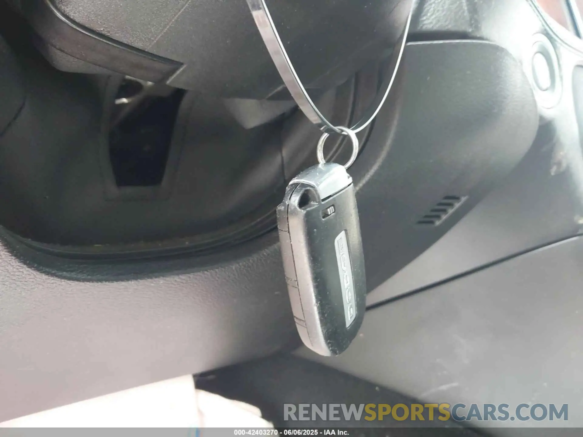 10 Photograph of a damaged car 2C3CDXJG7KH710585 DODGE CHARGER 2019