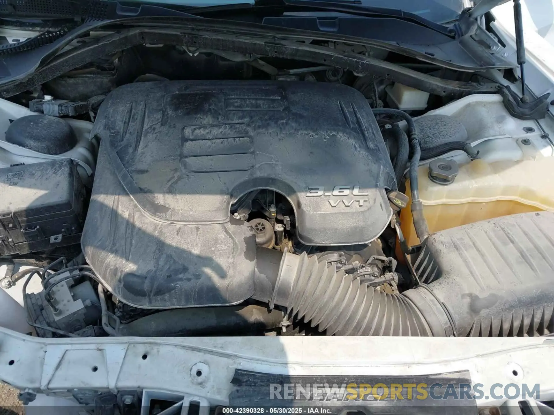 10 Photograph of a damaged car 2C3CDXJG7KH758037 DODGE CHARGER 2019