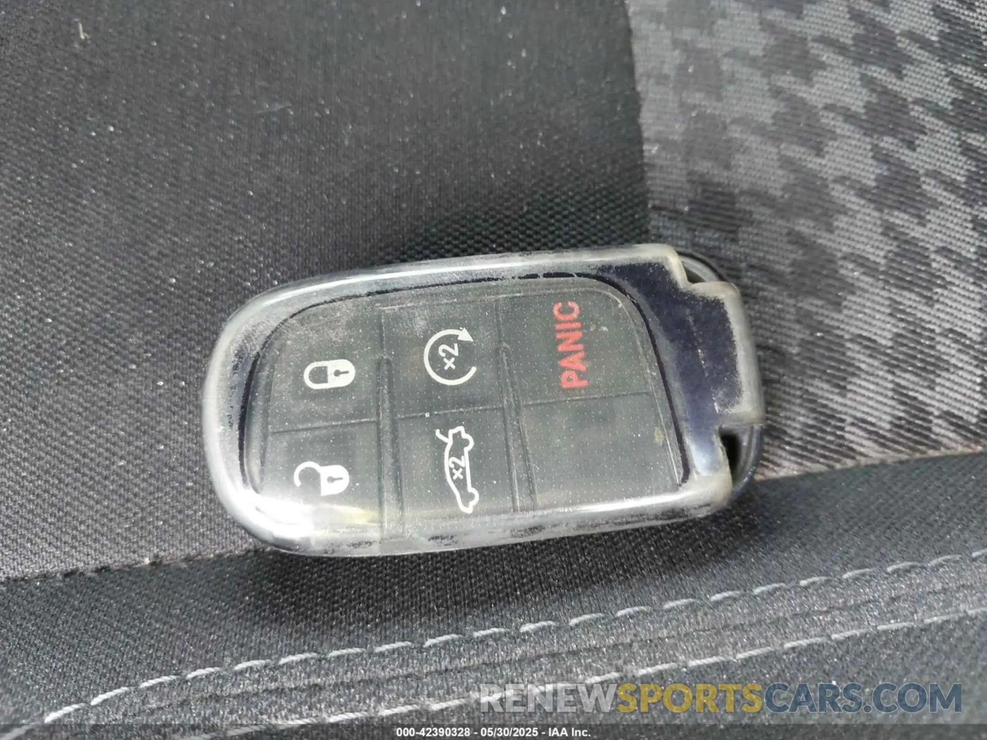 11 Photograph of a damaged car 2C3CDXJG7KH758037 DODGE CHARGER 2019
