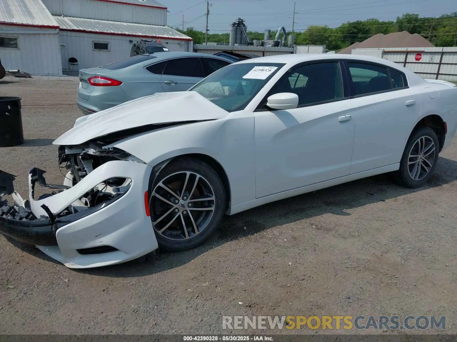 2 Photograph of a damaged car 2C3CDXJG7KH758037 DODGE CHARGER 2019