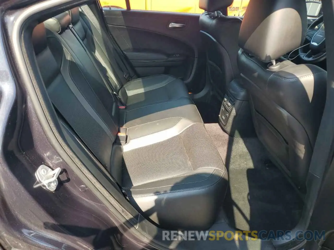 10 Photograph of a damaged car 2C3CDXJG9KH523817 DODGE CHARGER 2019