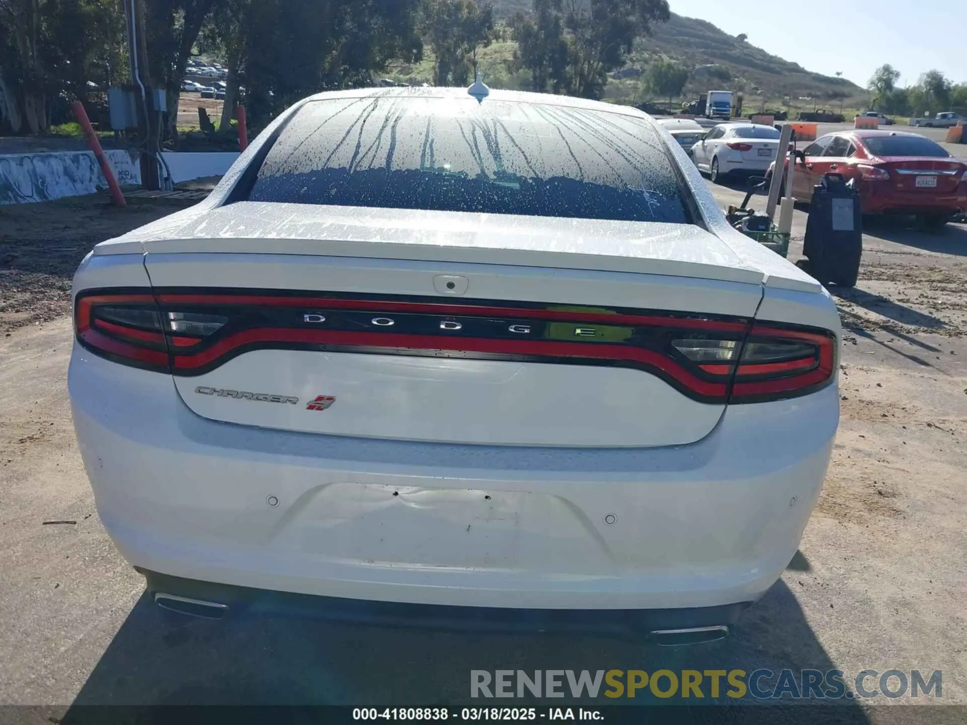 17 Photograph of a damaged car 2C3CDXJGXKH533322 DODGE CHARGER 2019