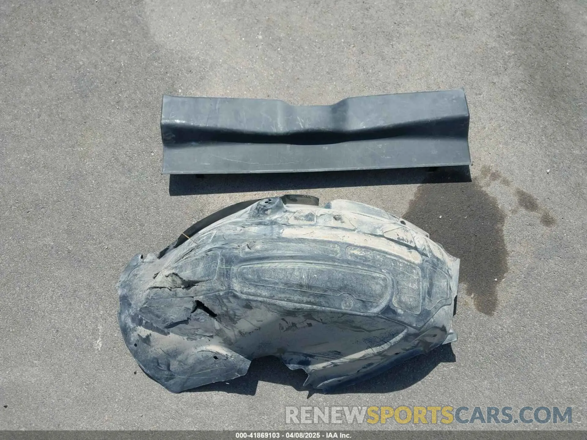 12 Photograph of a damaged car 2C3CDXKT1KH633921 DODGE CHARGER 2019