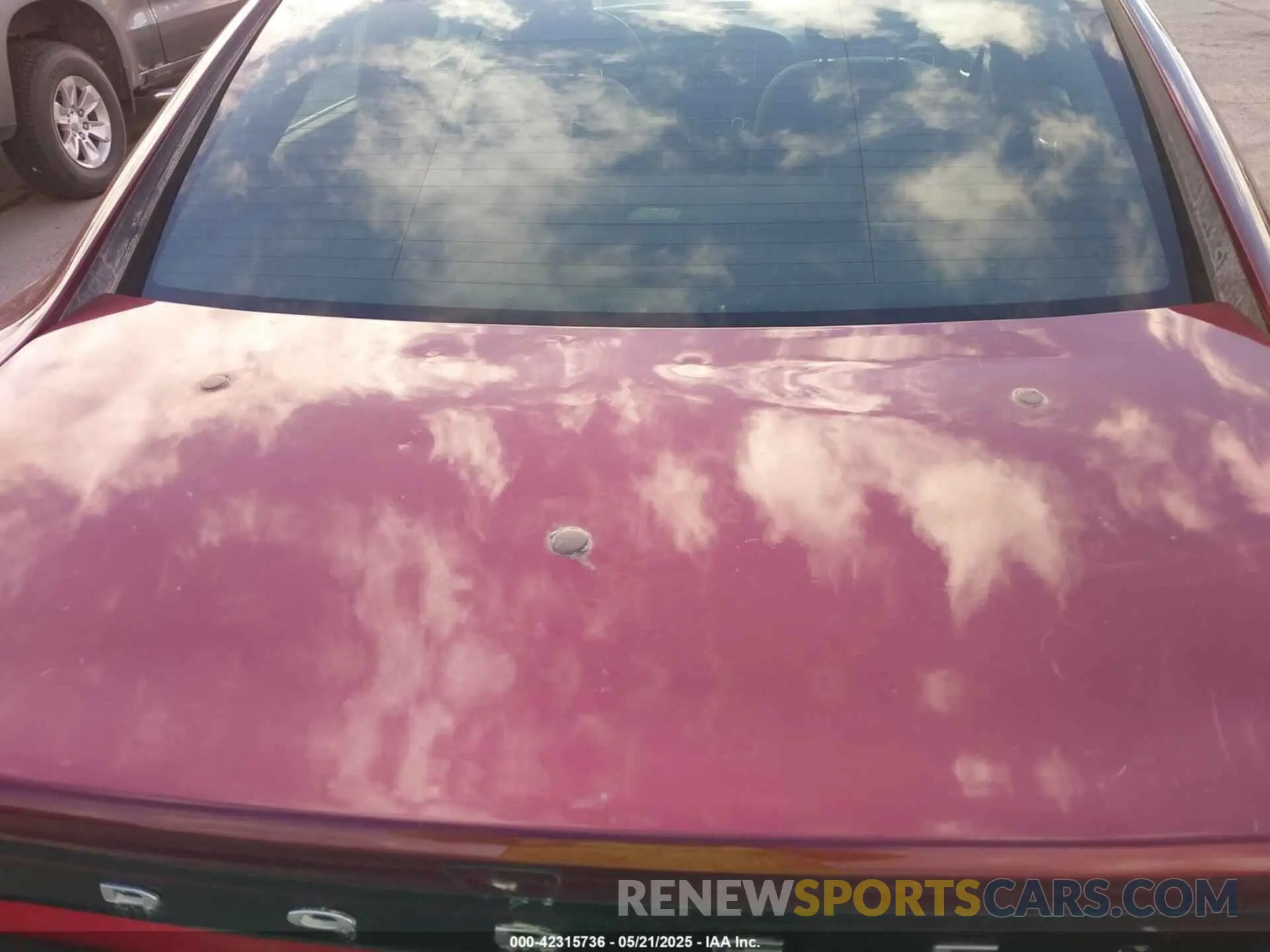 18 Photograph of a damaged car 2C3CDXKT4KH622783 DODGE CHARGER 2019