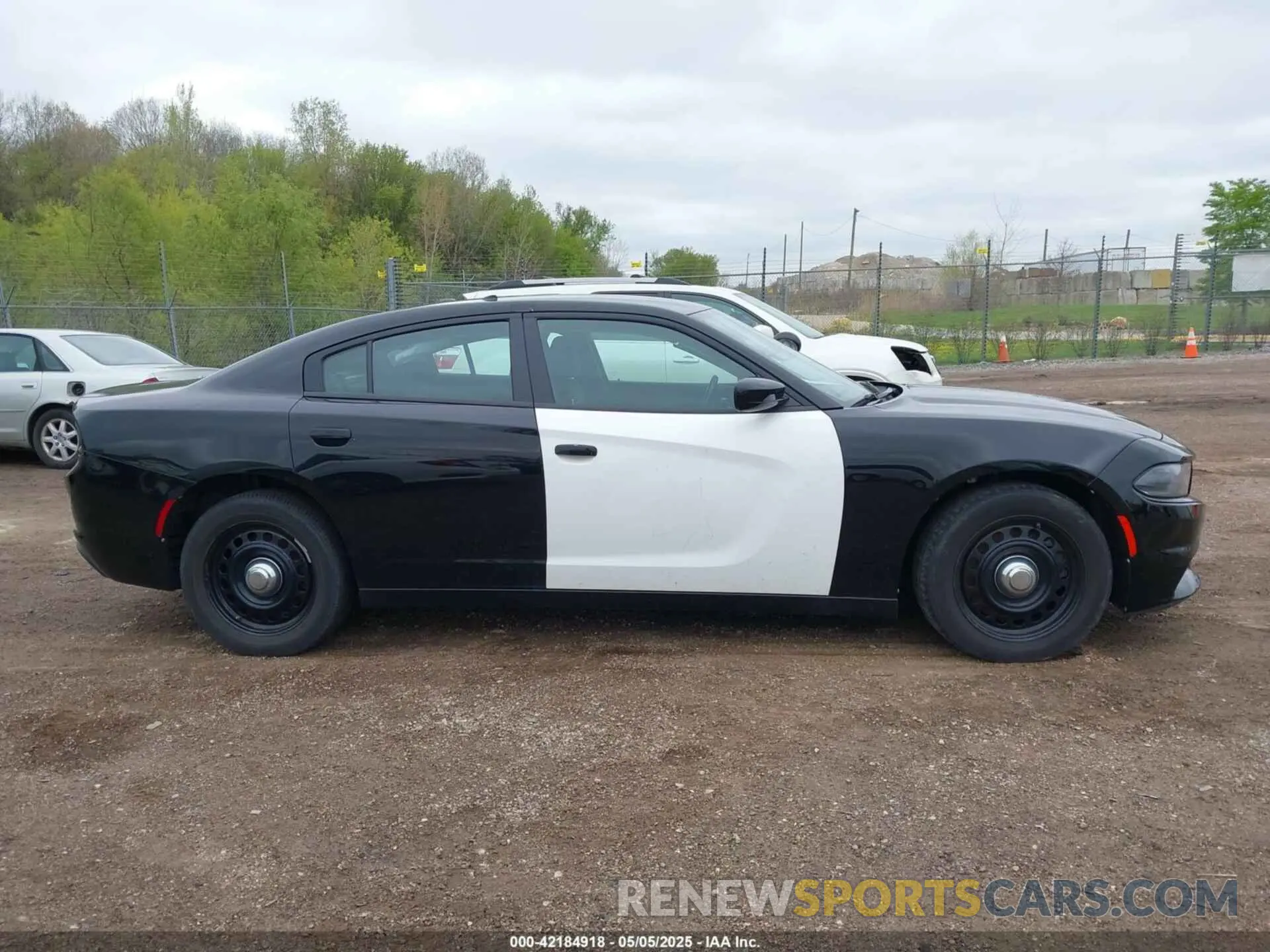 13 Photograph of a damaged car 2C3CDXKT5KH622663 DODGE CHARGER 2019