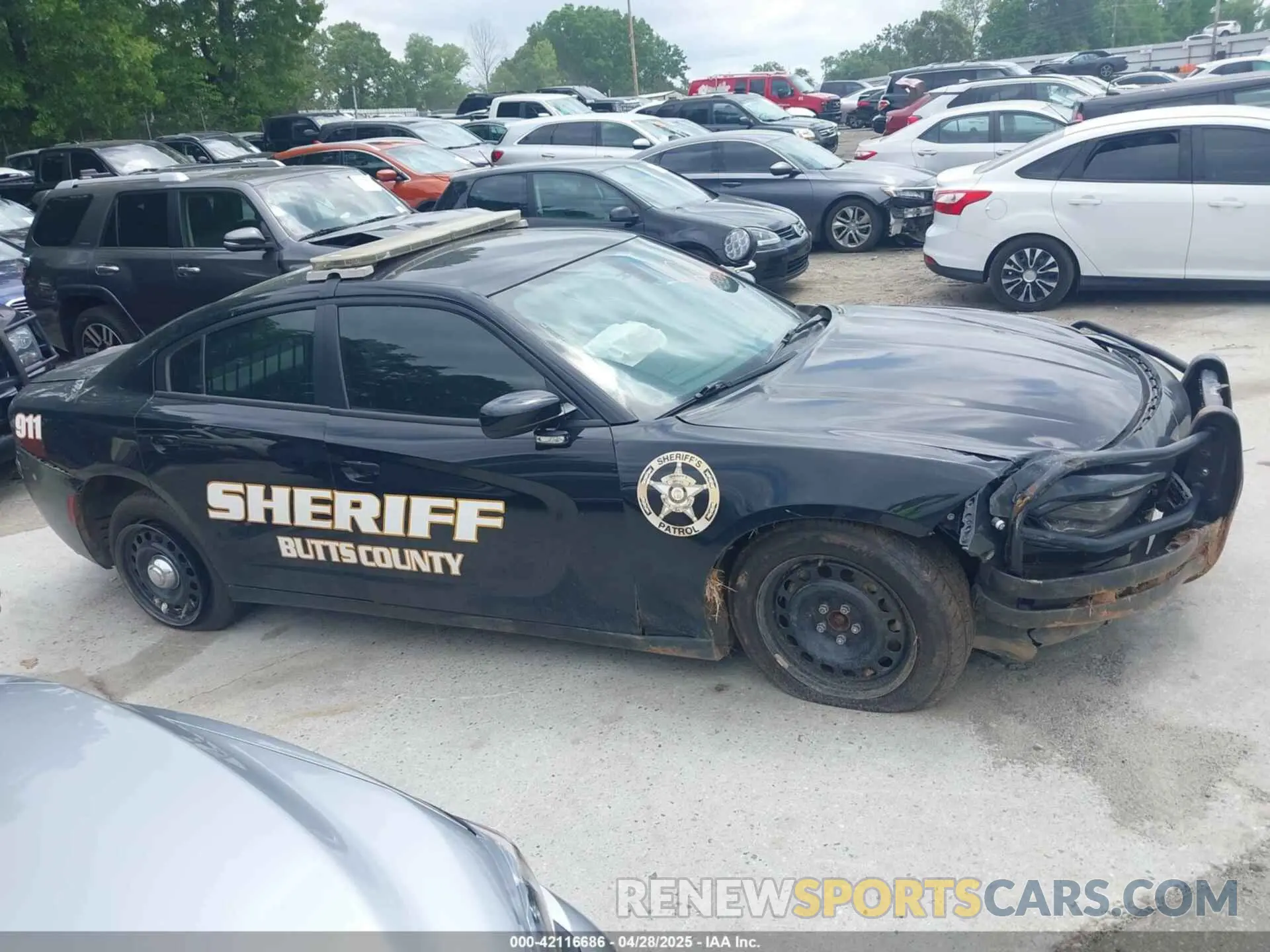 13 Photograph of a damaged car 2C3CDXKT5KH743080 DODGE CHARGER 2019