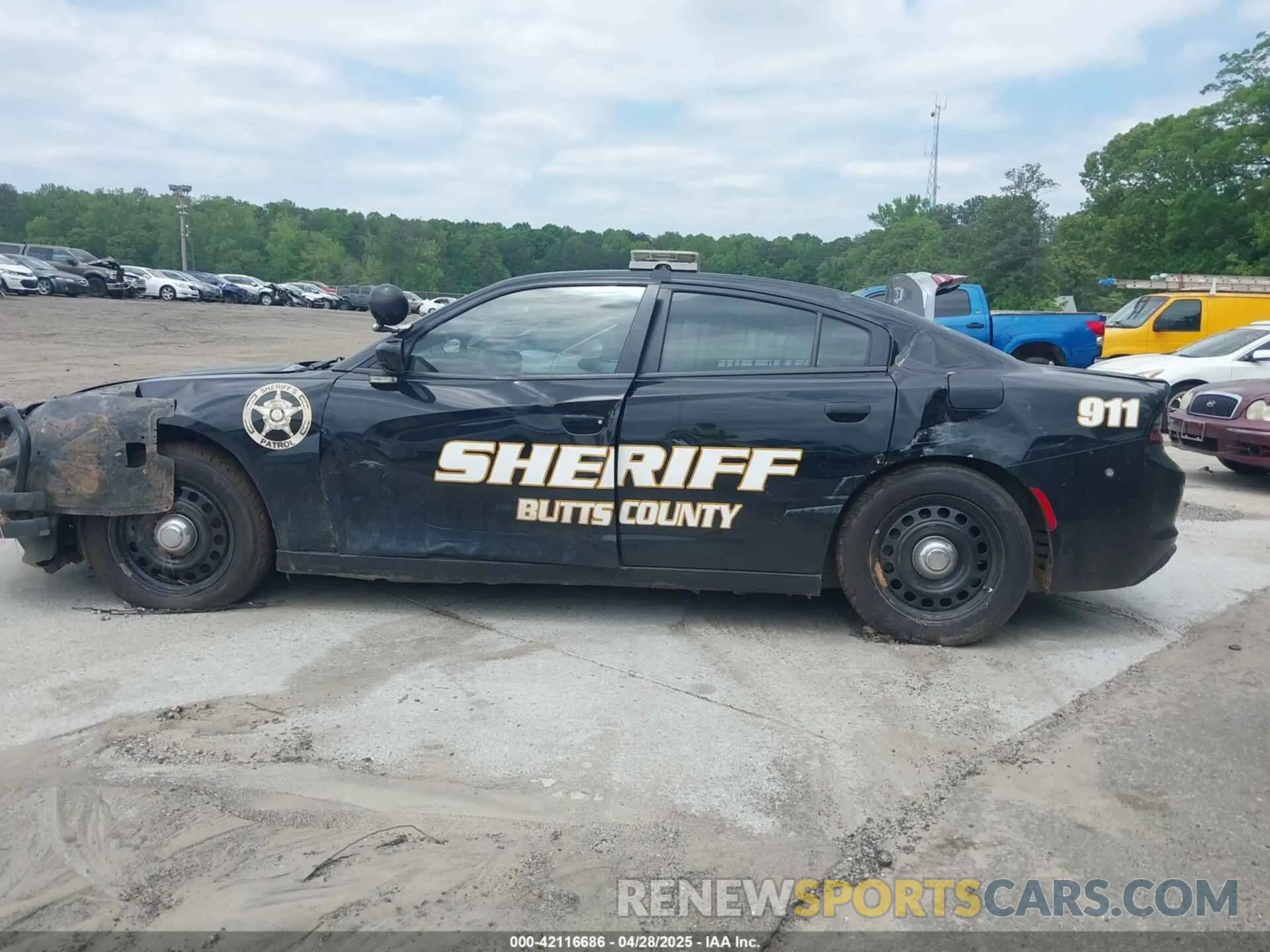 14 Photograph of a damaged car 2C3CDXKT5KH743080 DODGE CHARGER 2019