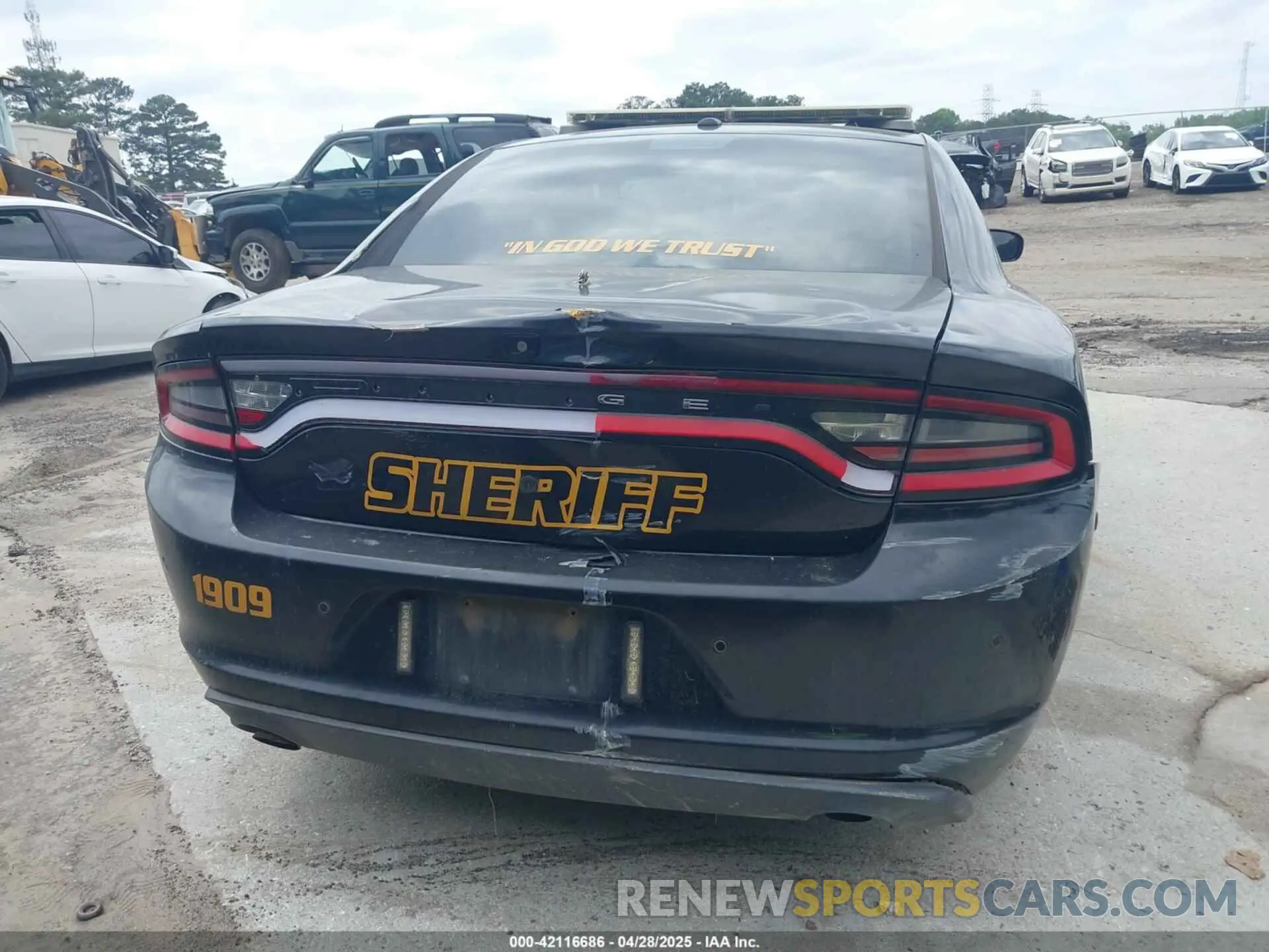 16 Photograph of a damaged car 2C3CDXKT5KH743080 DODGE CHARGER 2019