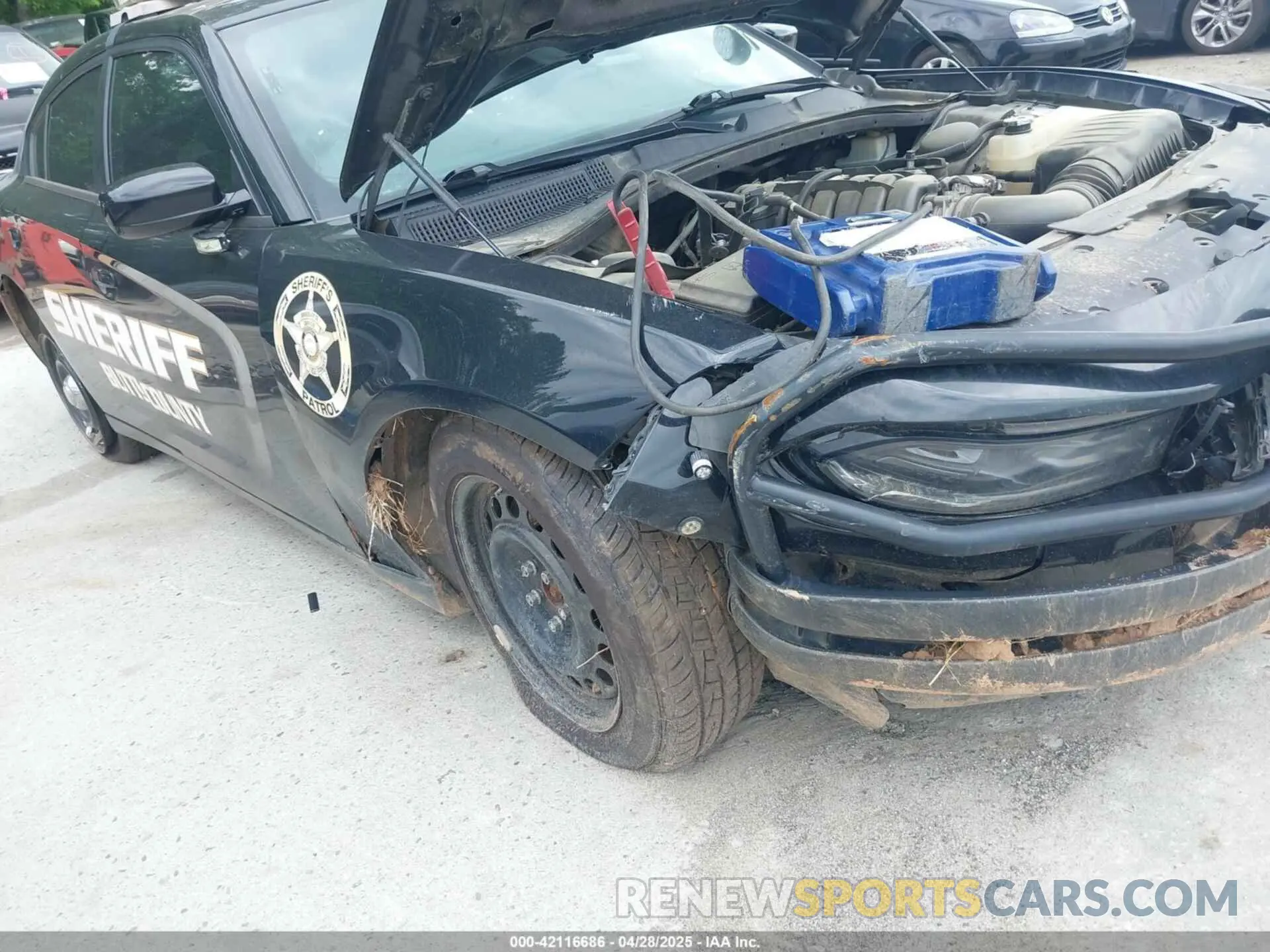 17 Photograph of a damaged car 2C3CDXKT5KH743080 DODGE CHARGER 2019