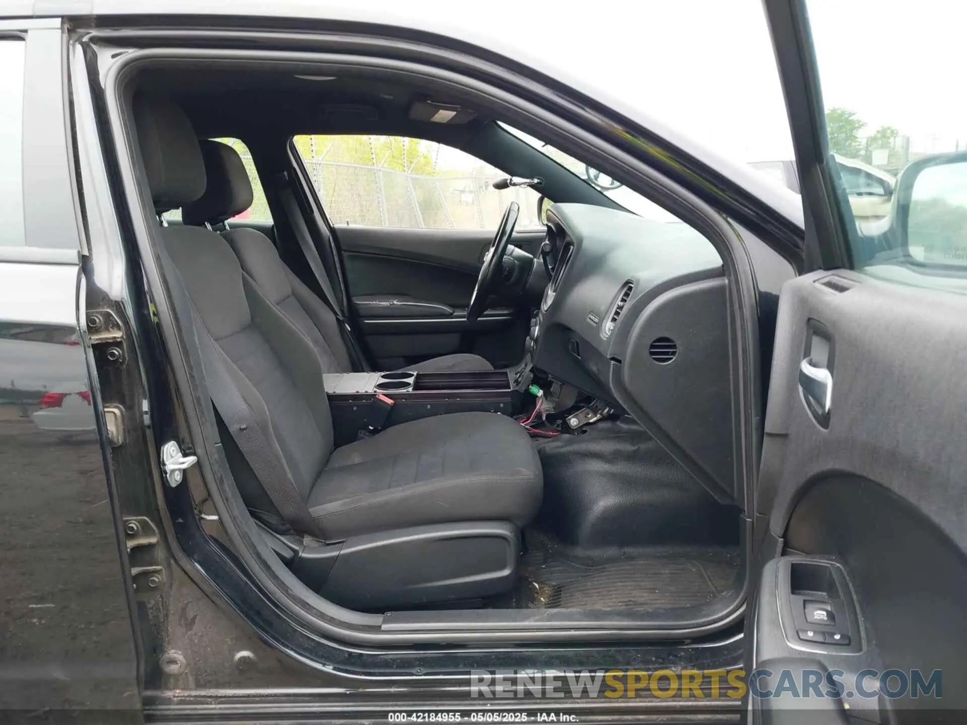 5 Photograph of a damaged car 2C3CDXKT8KH515011 DODGE CHARGER 2019