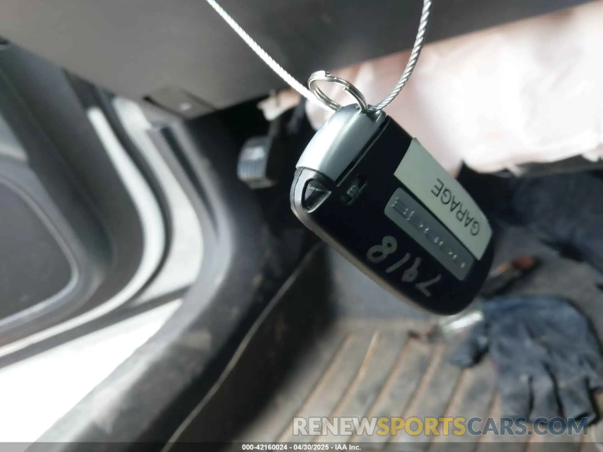 11 Photograph of a damaged car 2C3CDXKT8KH555153 DODGE CHARGER 2019