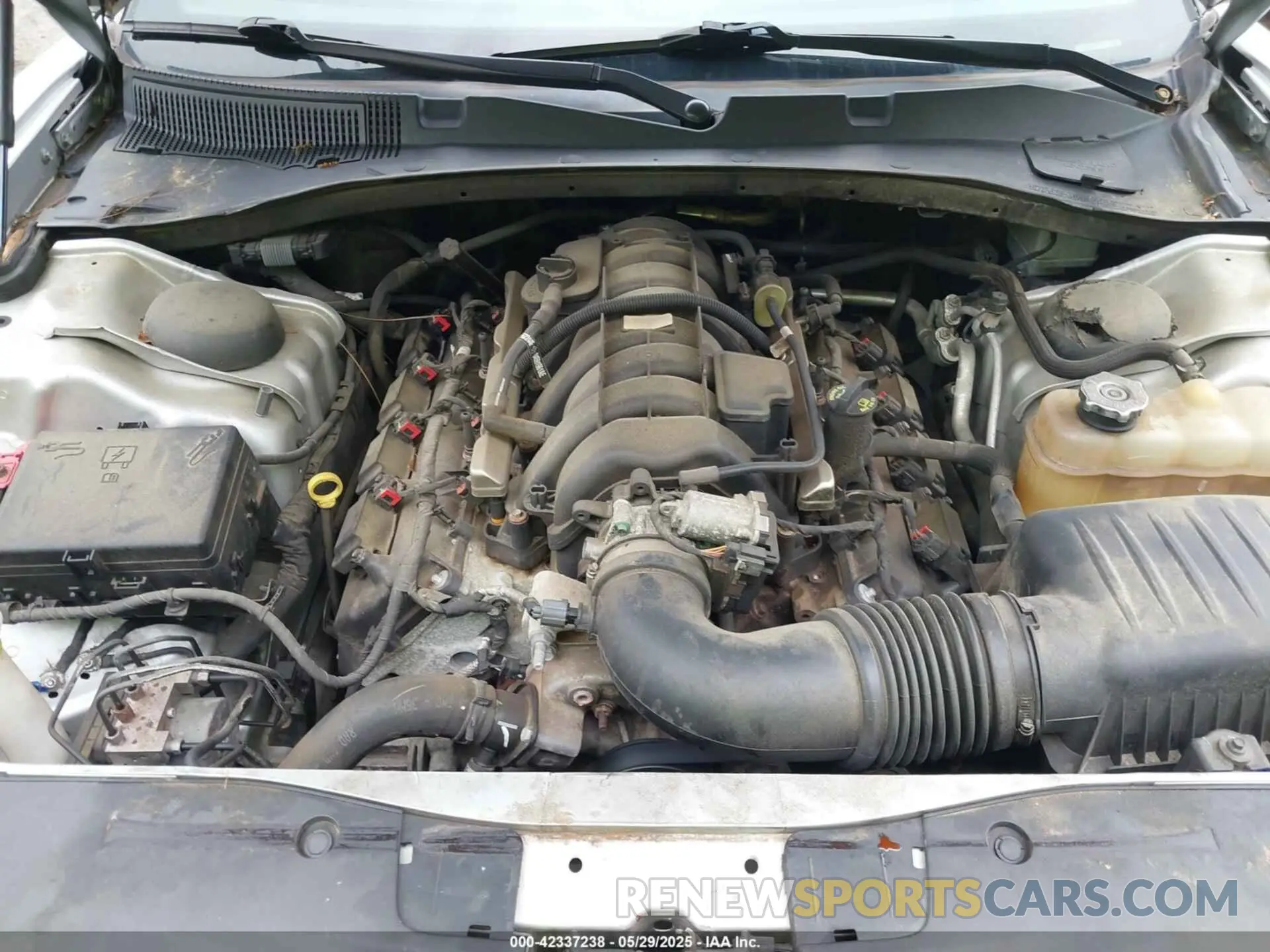 10 Photograph of a damaged car 2C3CDXKT8KH559199 DODGE CHARGER 2019