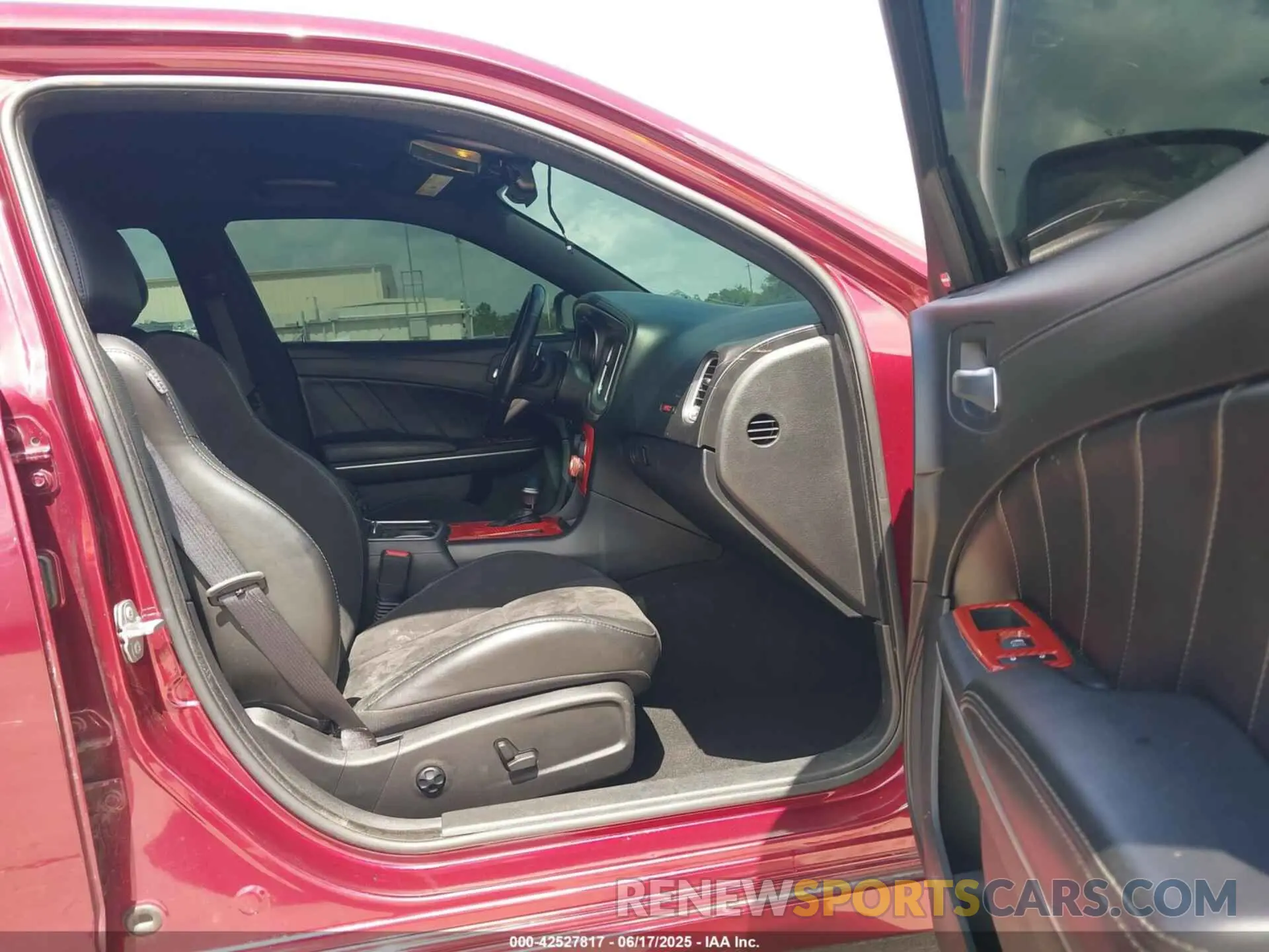 5 Photograph of a damaged car 2C3CDXKT9KH738478 DODGE CHARGER 2019