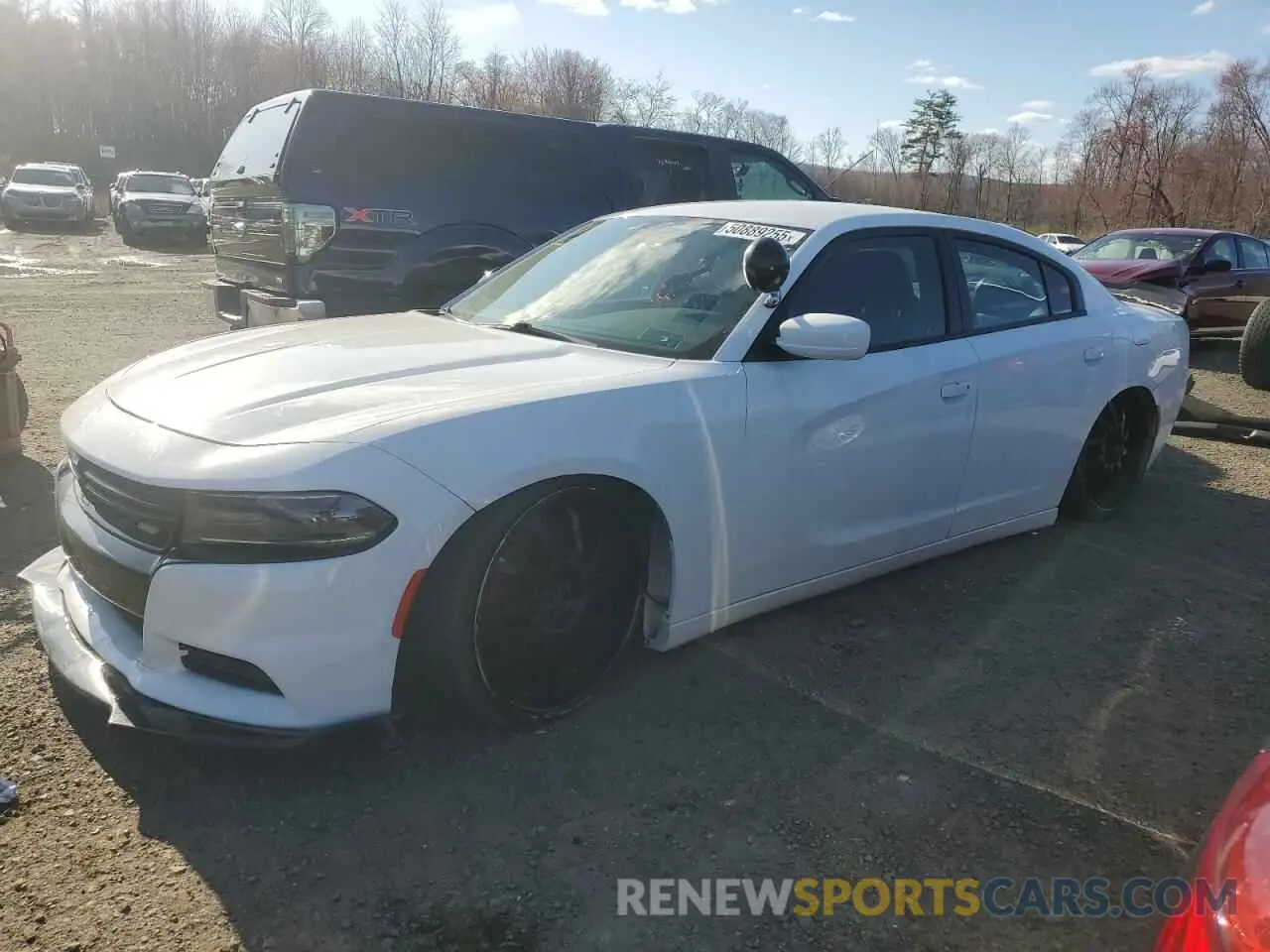 1 Photograph of a damaged car 2C3CDXKTXKH647638 DODGE CHARGER 2019