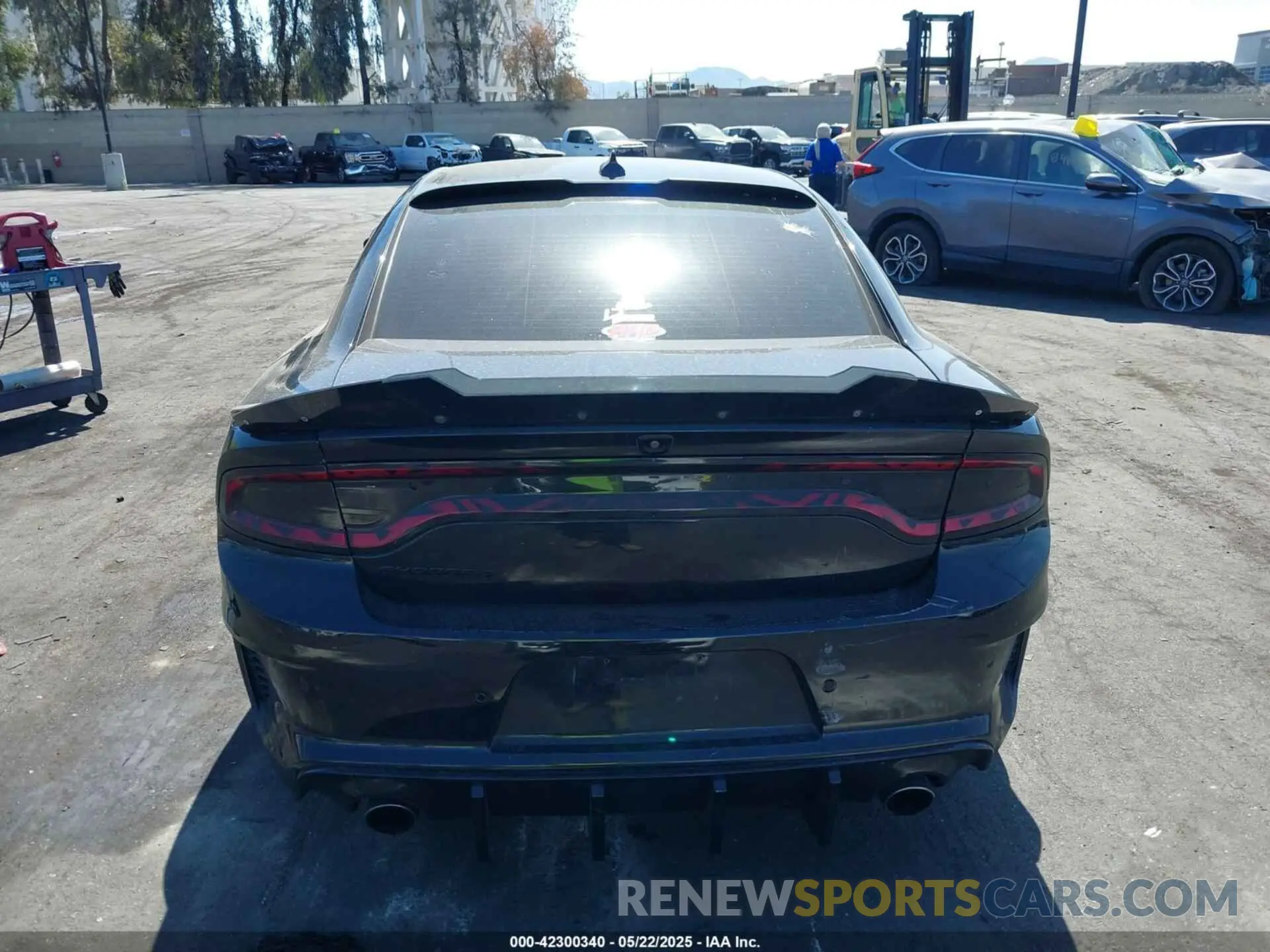 17 Photograph of a damaged car 2C3CDXL91KH749445 DODGE CHARGER 2019