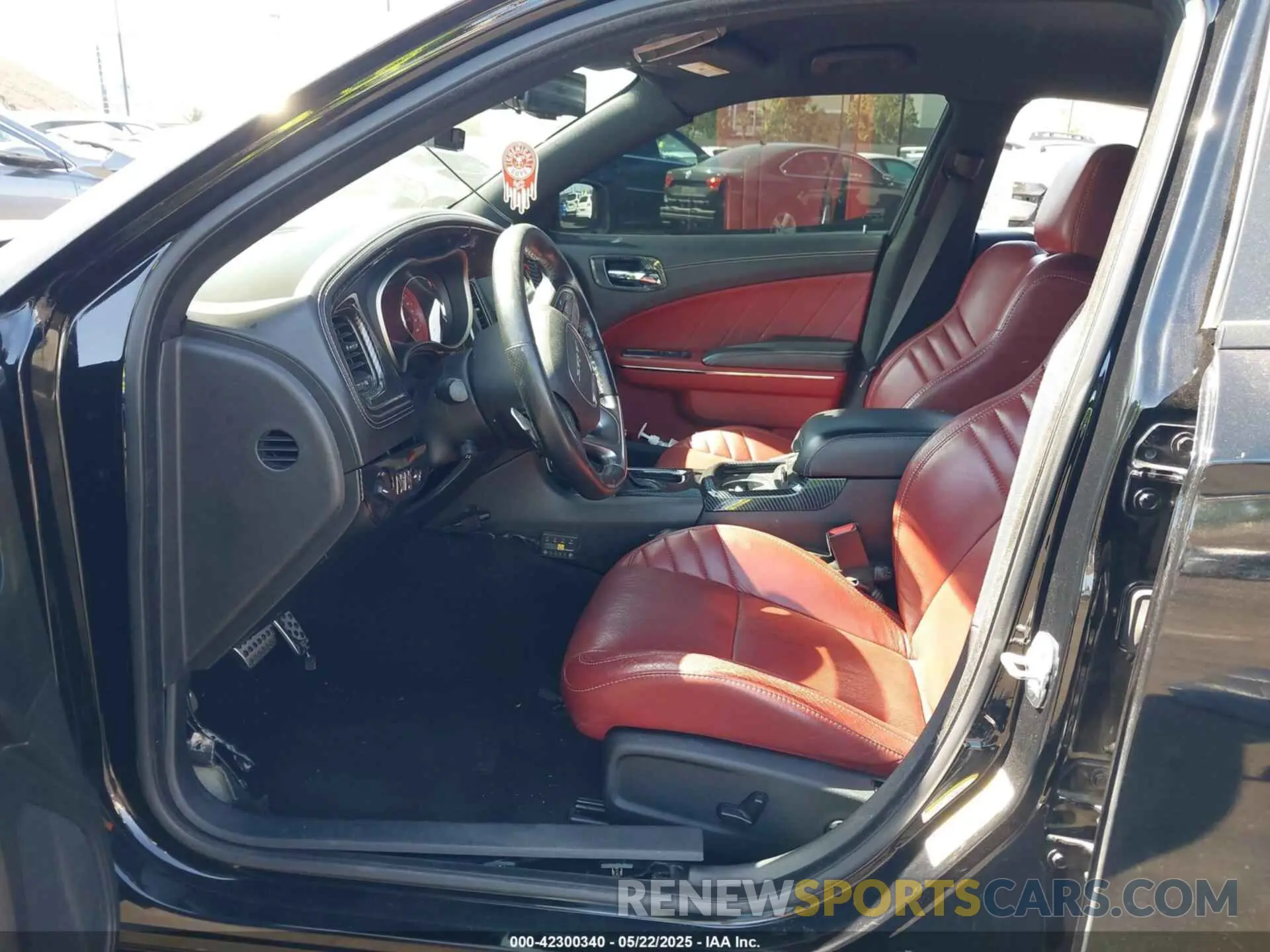 5 Photograph of a damaged car 2C3CDXL91KH749445 DODGE CHARGER 2019