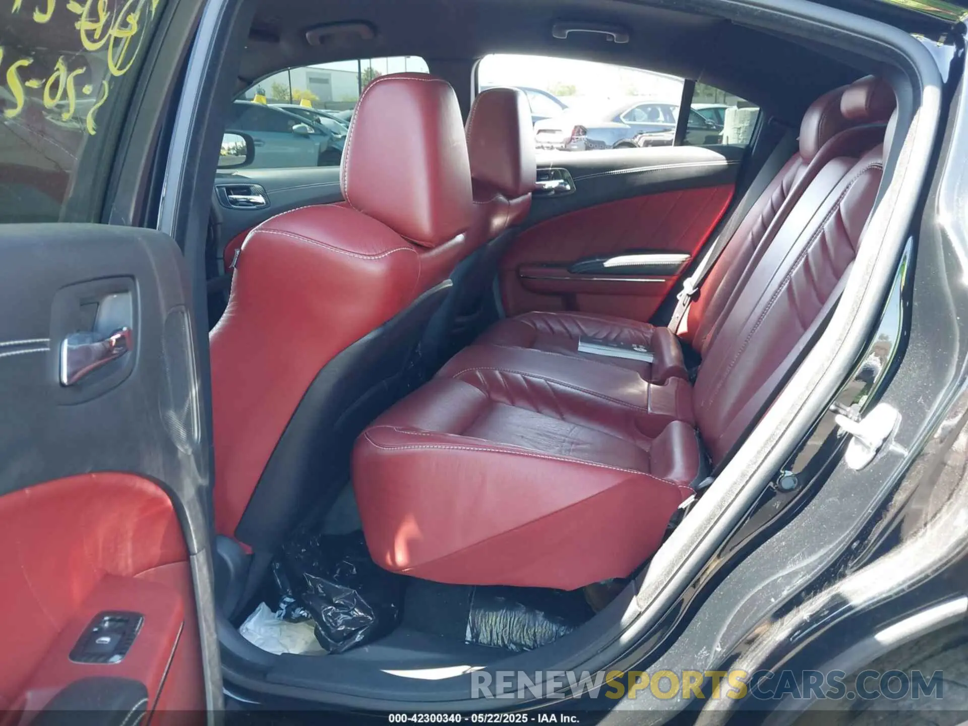 8 Photograph of a damaged car 2C3CDXL91KH749445 DODGE CHARGER 2019