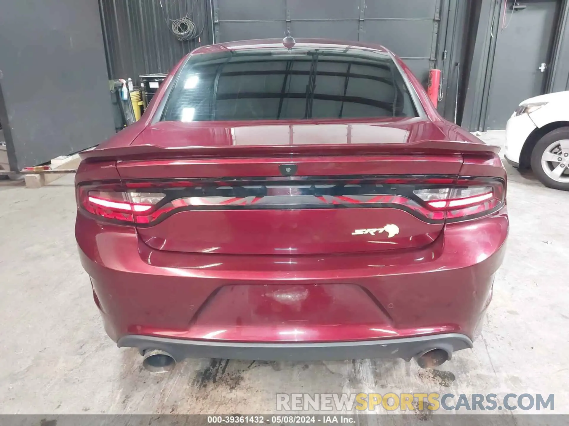 17 Photograph of a damaged car 2C3CDXL92KH693077 DODGE CHARGER 2019