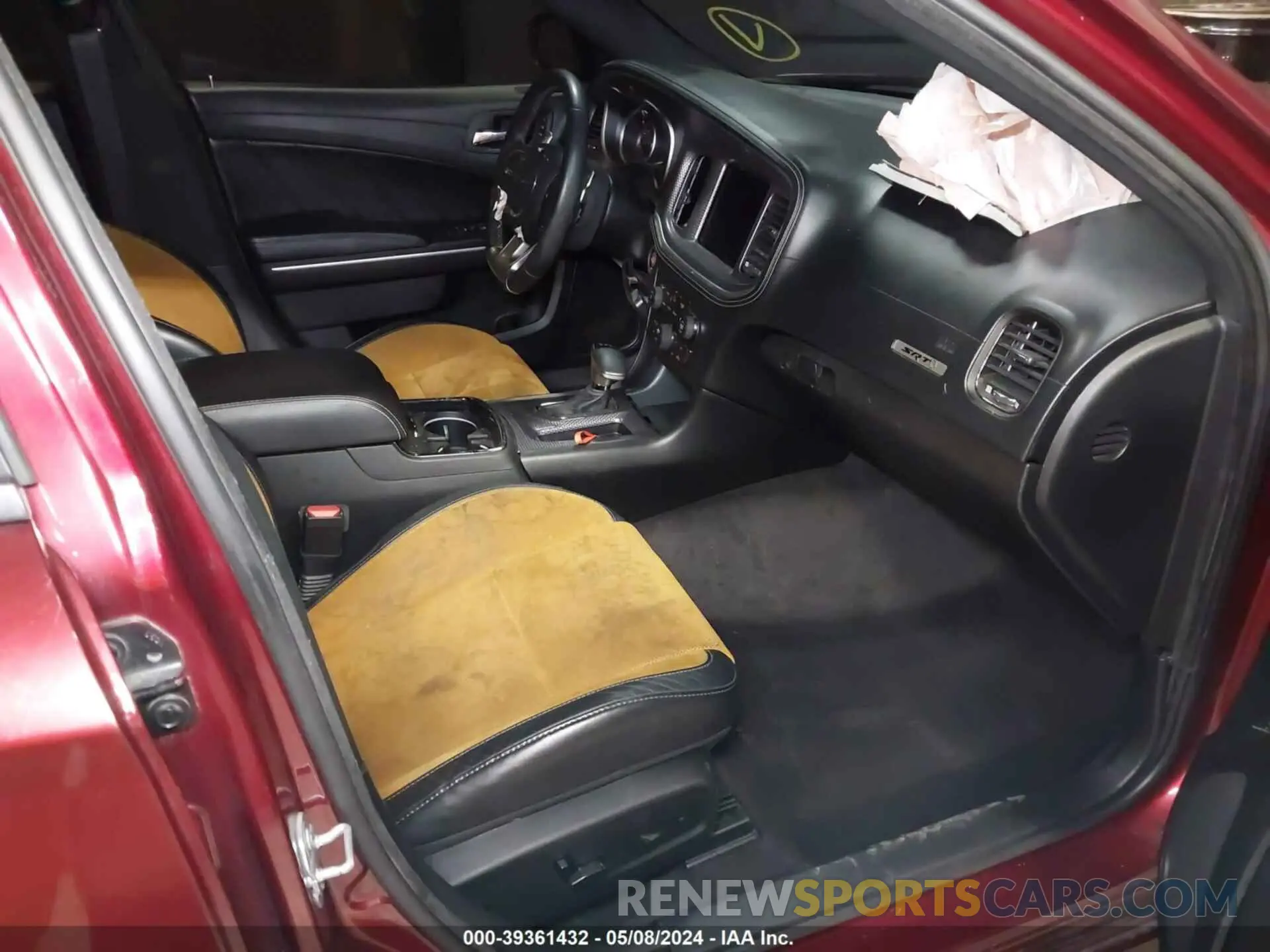 5 Photograph of a damaged car 2C3CDXL92KH693077 DODGE CHARGER 2019