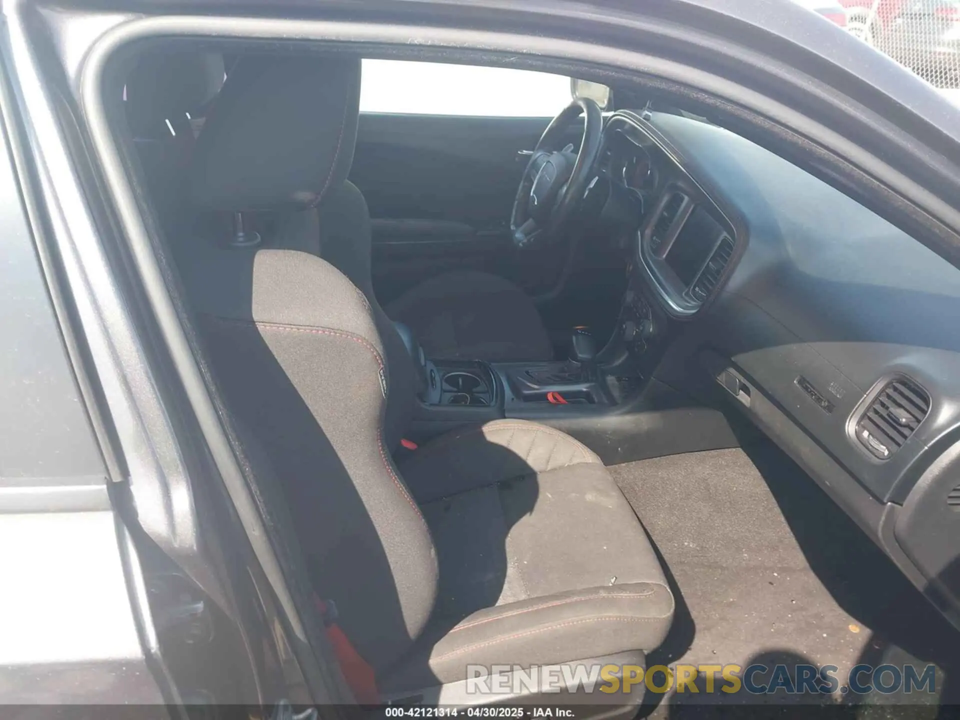 5 Photograph of a damaged car 2C3CDXL97KH725909 DODGE CHARGER 2019