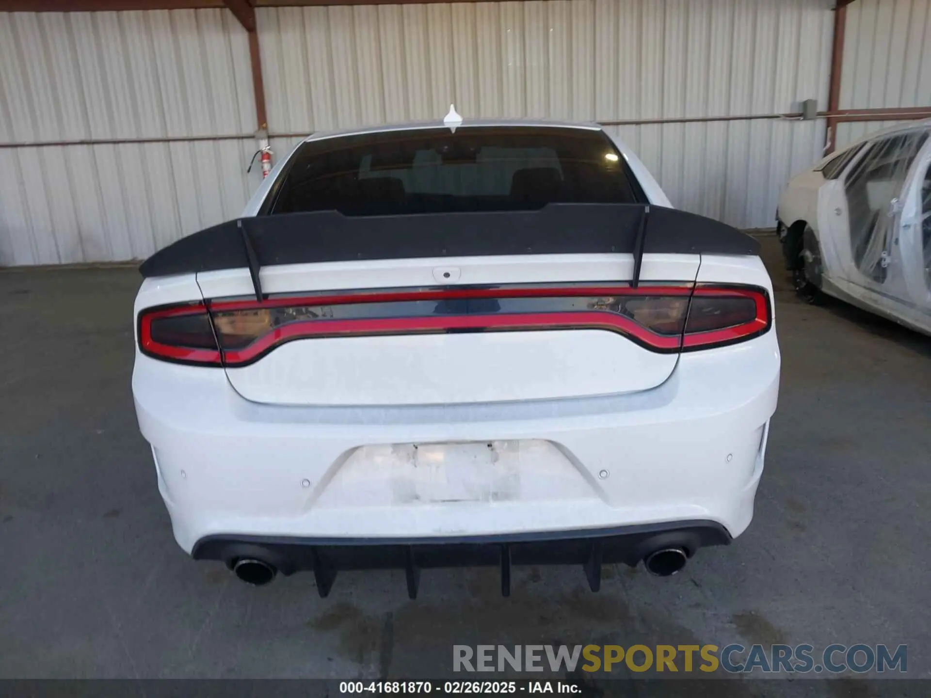 15 Photograph of a damaged car 2C3CDXL98KH552420 DODGE CHARGER 2019