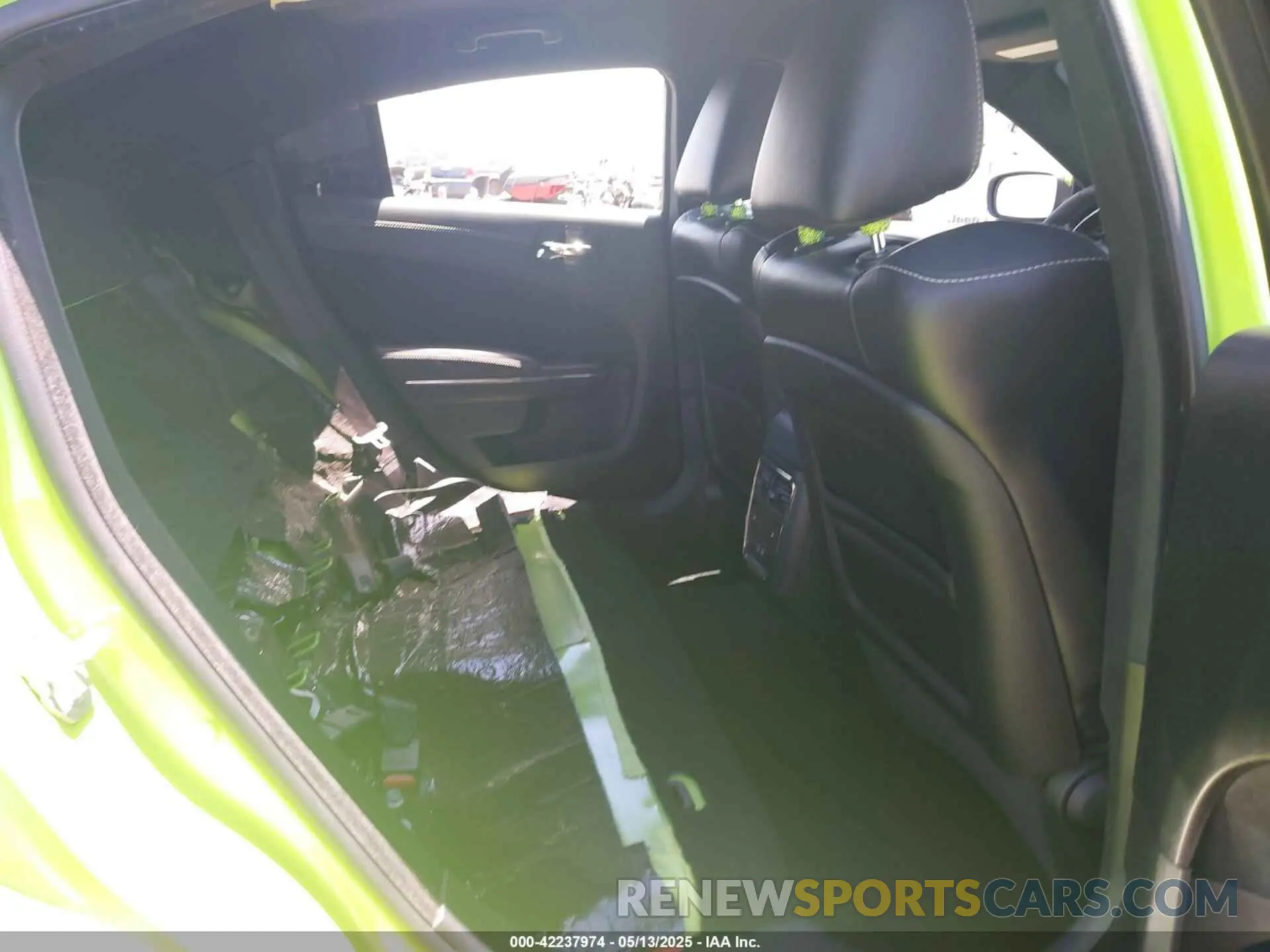 8 Photograph of a damaged car 2C3CDXL98KH732884 DODGE CHARGER 2019