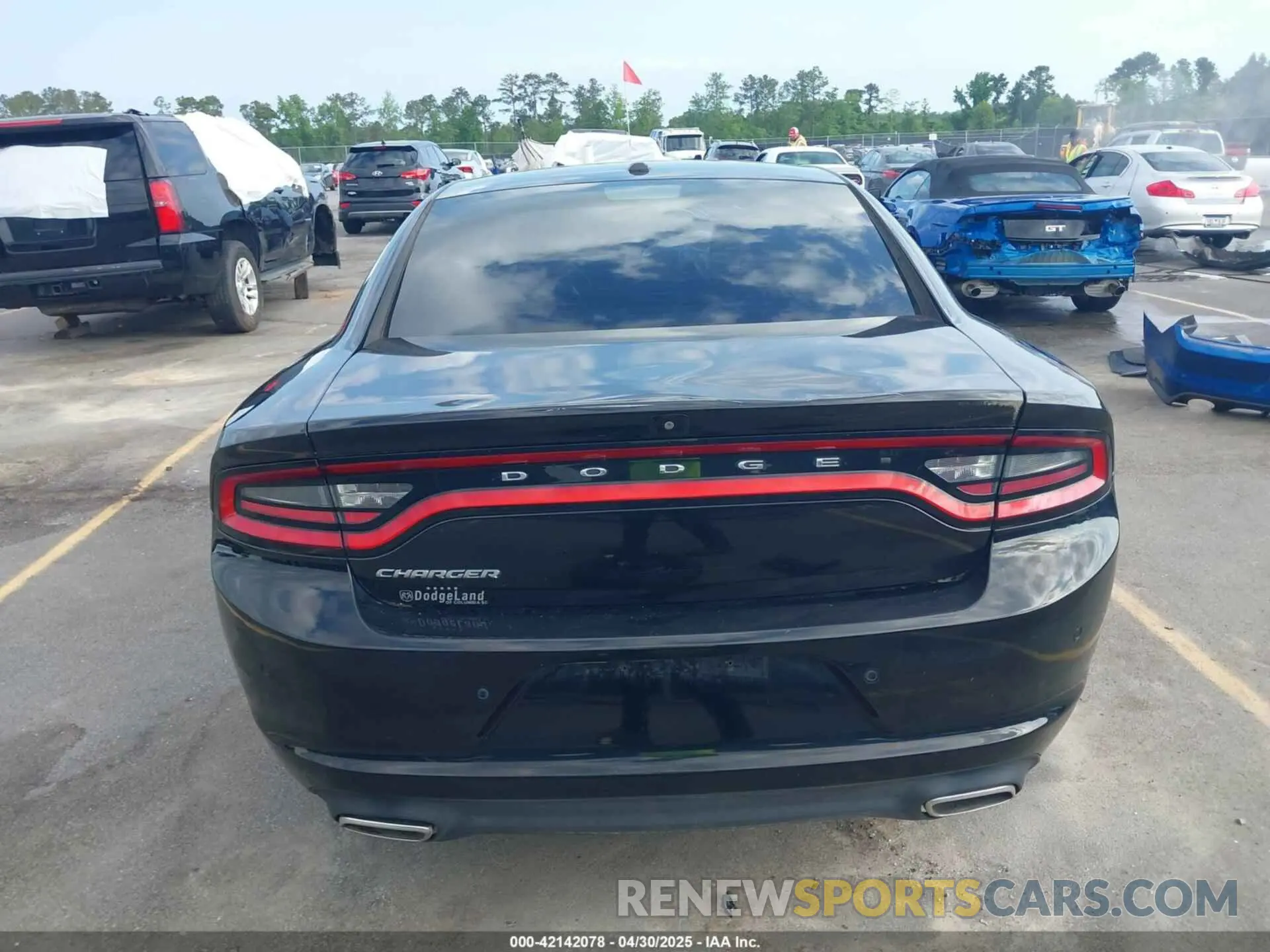 16 Photograph of a damaged car 2C3CDXBG0LH134290 DODGE CHARGER 2020