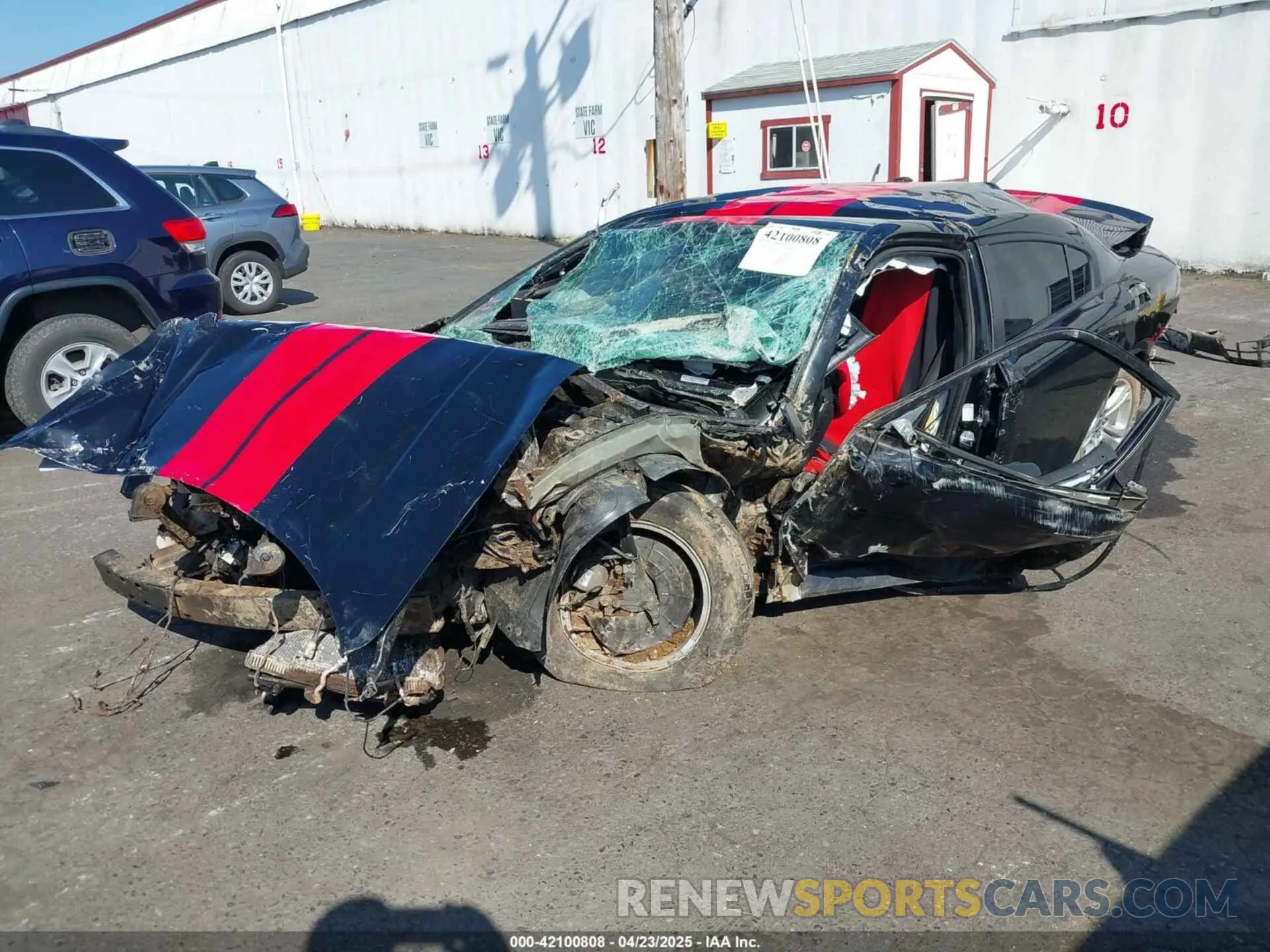 2 Photograph of a damaged car 2C3CDXBG1LH121886 DODGE CHARGER 2020