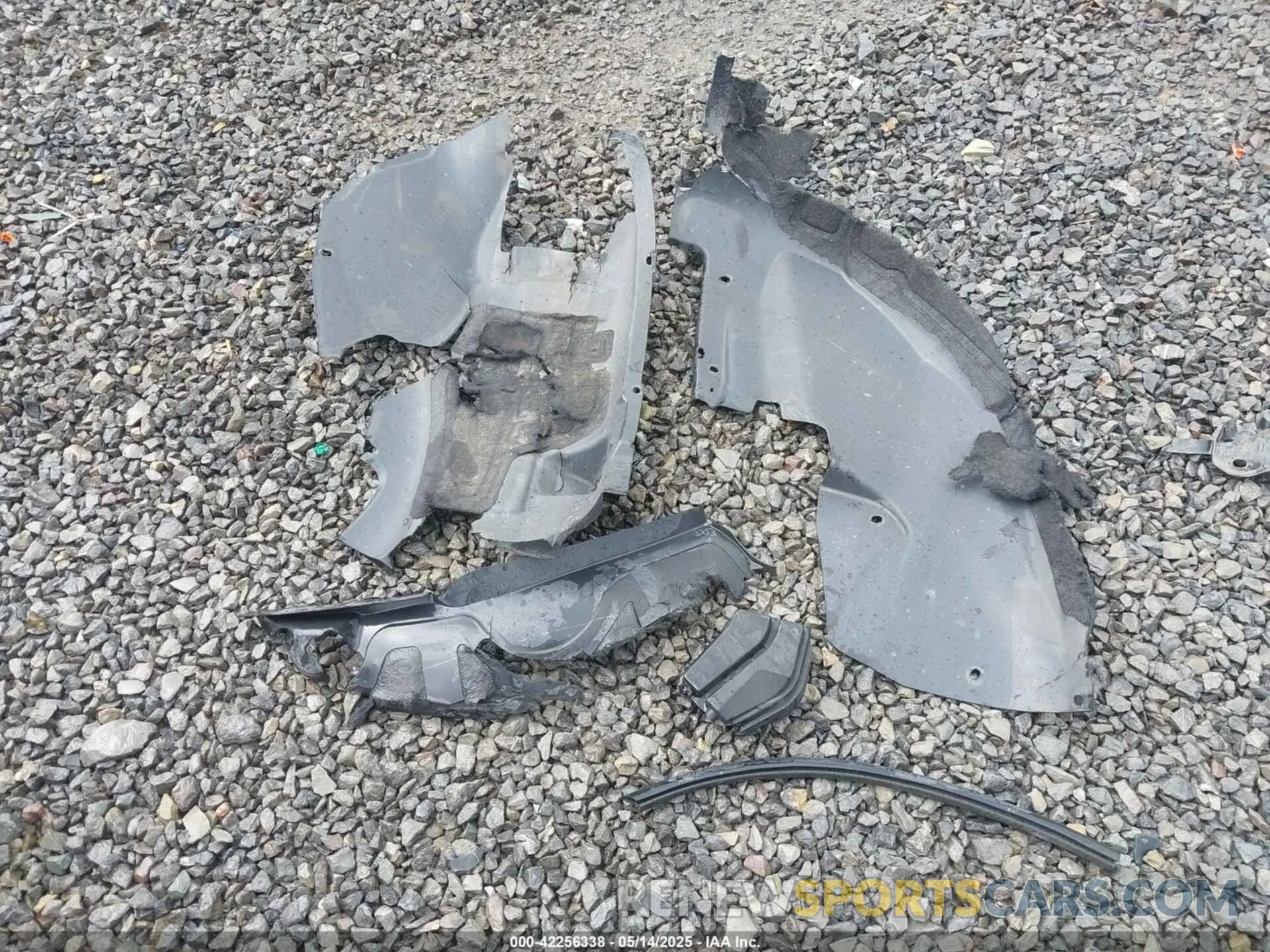 12 Photograph of a damaged car 2C3CDXBG3LH123543 DODGE CHARGER 2020