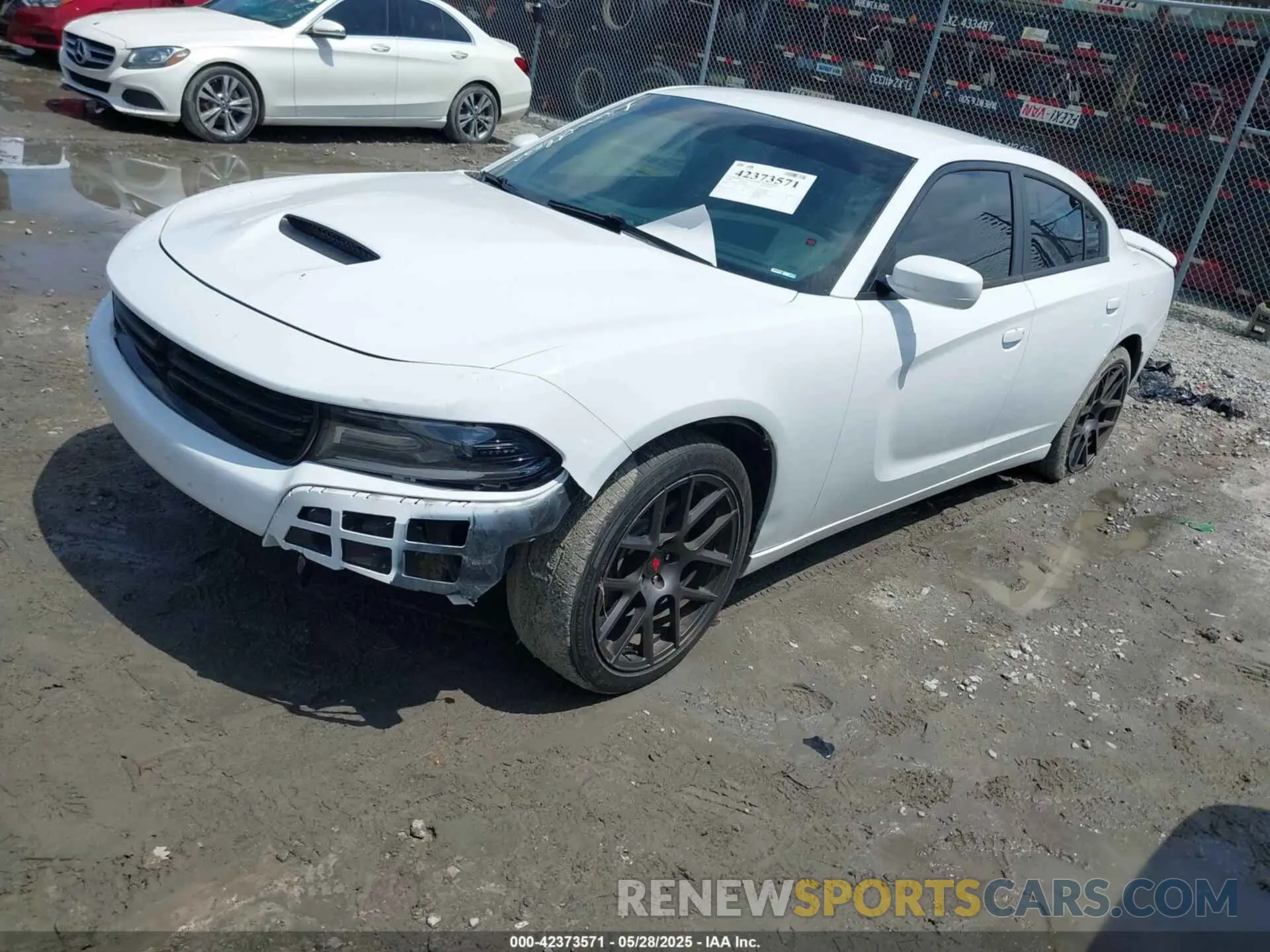 2 Photograph of a damaged car 2C3CDXBG5LH186742 DODGE CHARGER 2020