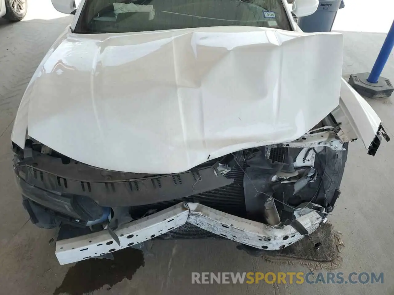11 Photograph of a damaged car 2C3CDXBG6LH116795 DODGE CHARGER 2020