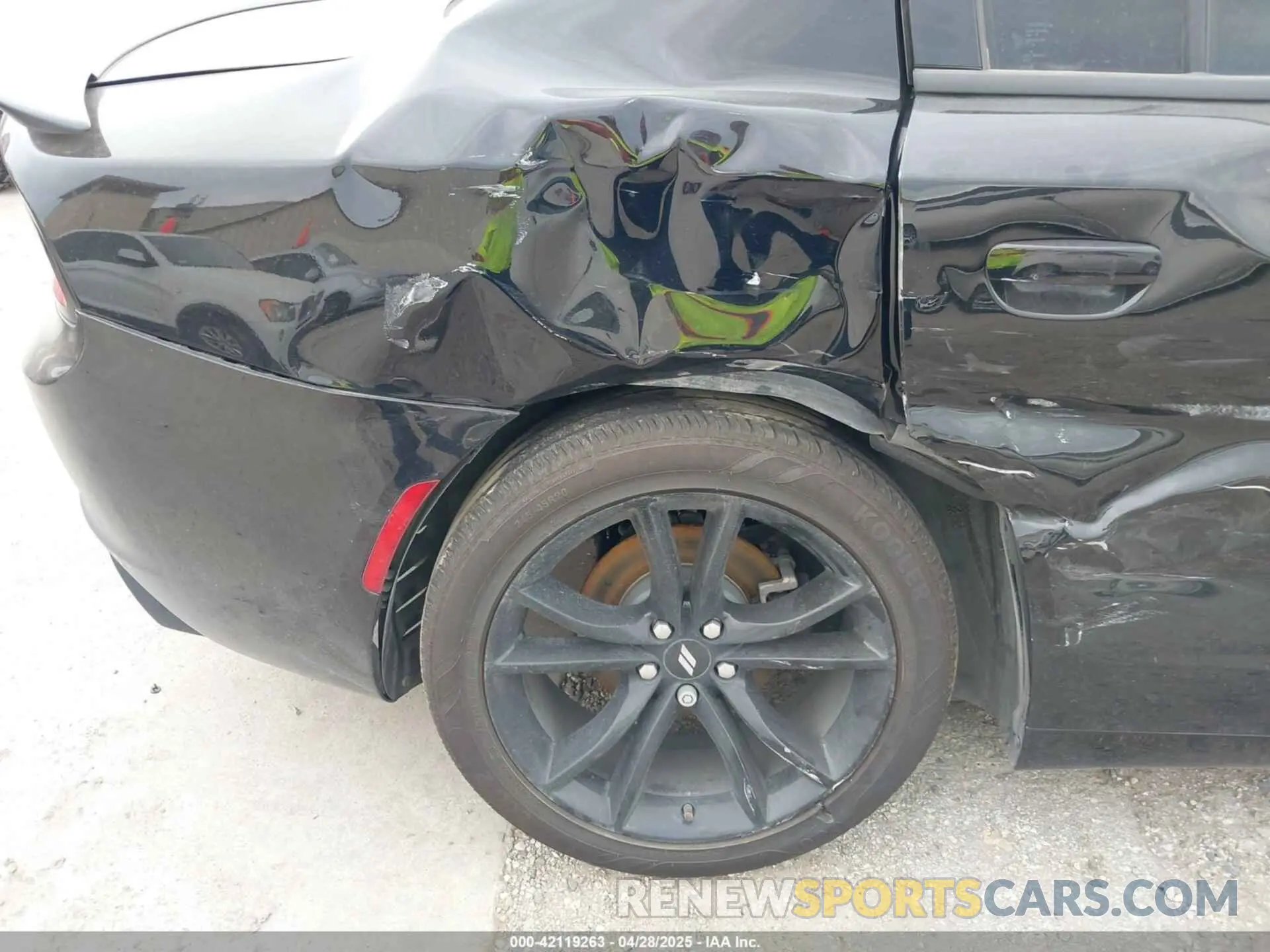 6 Photograph of a damaged car 2C3CDXBG6LH207680 DODGE CHARGER 2020