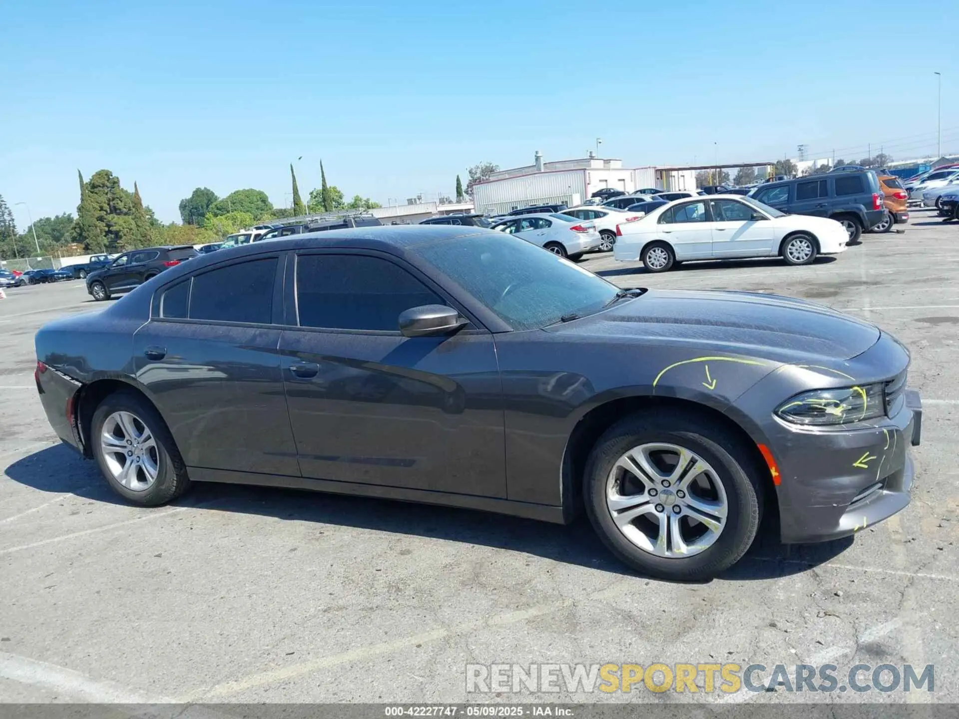 14 Photograph of a damaged car 2C3CDXBG6LH234913 DODGE CHARGER 2020