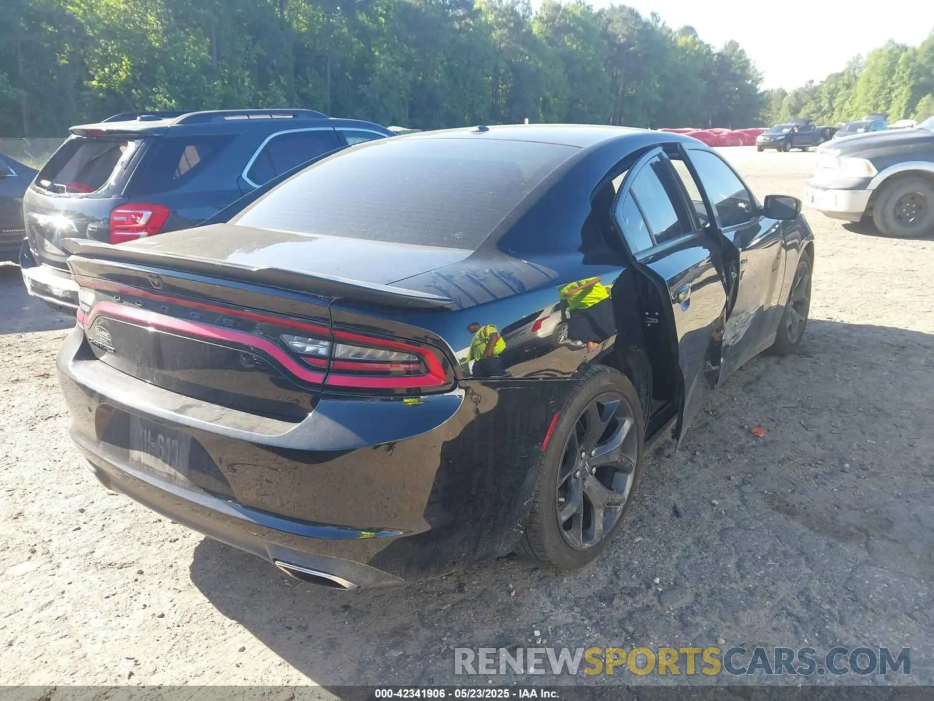 4 Photograph of a damaged car 2C3CDXBG7LH245368 DODGE CHARGER 2020