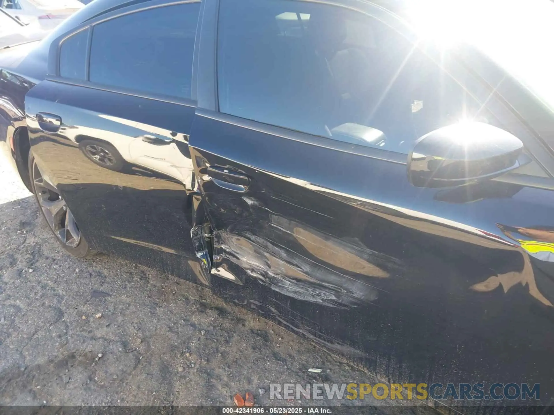 6 Photograph of a damaged car 2C3CDXBG7LH245368 DODGE CHARGER 2020