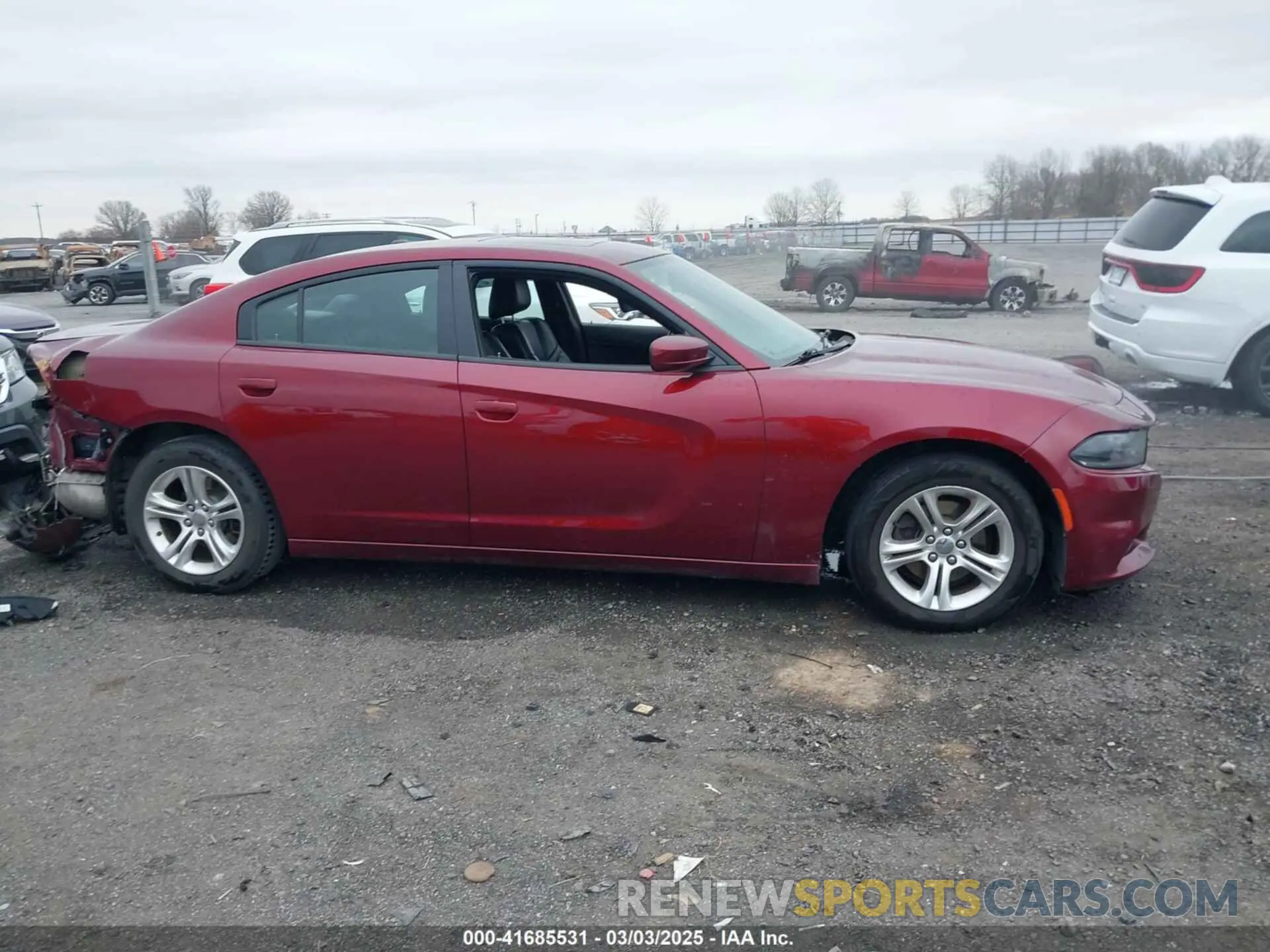 13 Photograph of a damaged car 2C3CDXBG8LH140371 DODGE CHARGER 2020