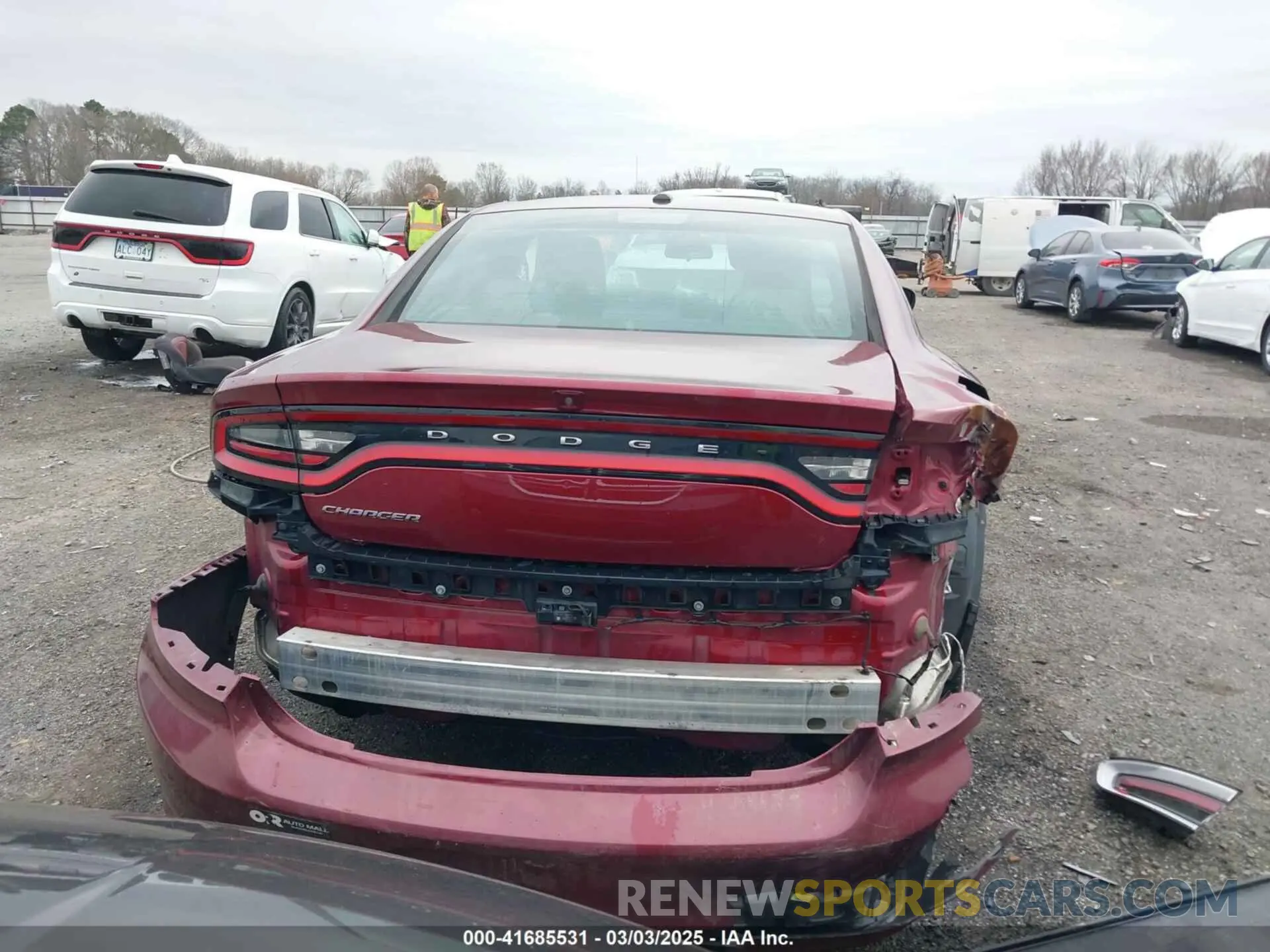 16 Photograph of a damaged car 2C3CDXBG8LH140371 DODGE CHARGER 2020