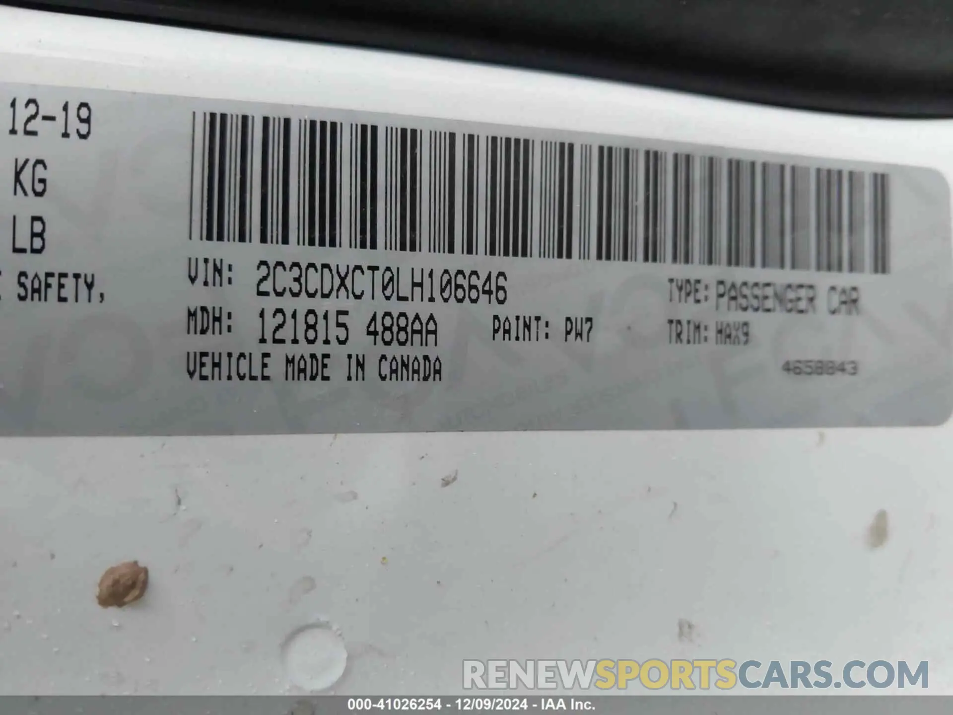 9 Photograph of a damaged car 2C3CDXCT0LH106646 DODGE CHARGER 2020