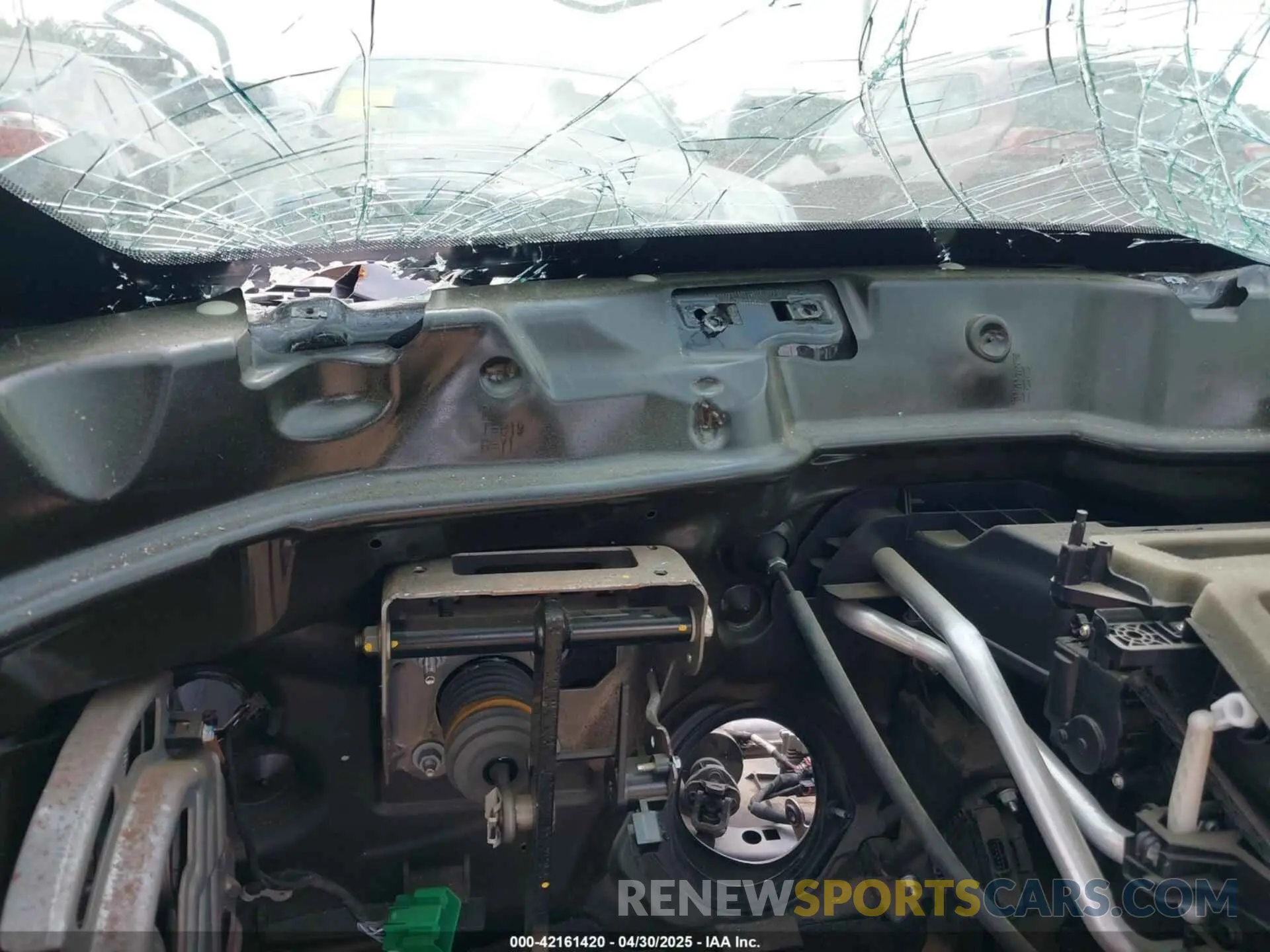 7 Photograph of a damaged car 2C3CDXCT2LH107586 DODGE CHARGER 2020