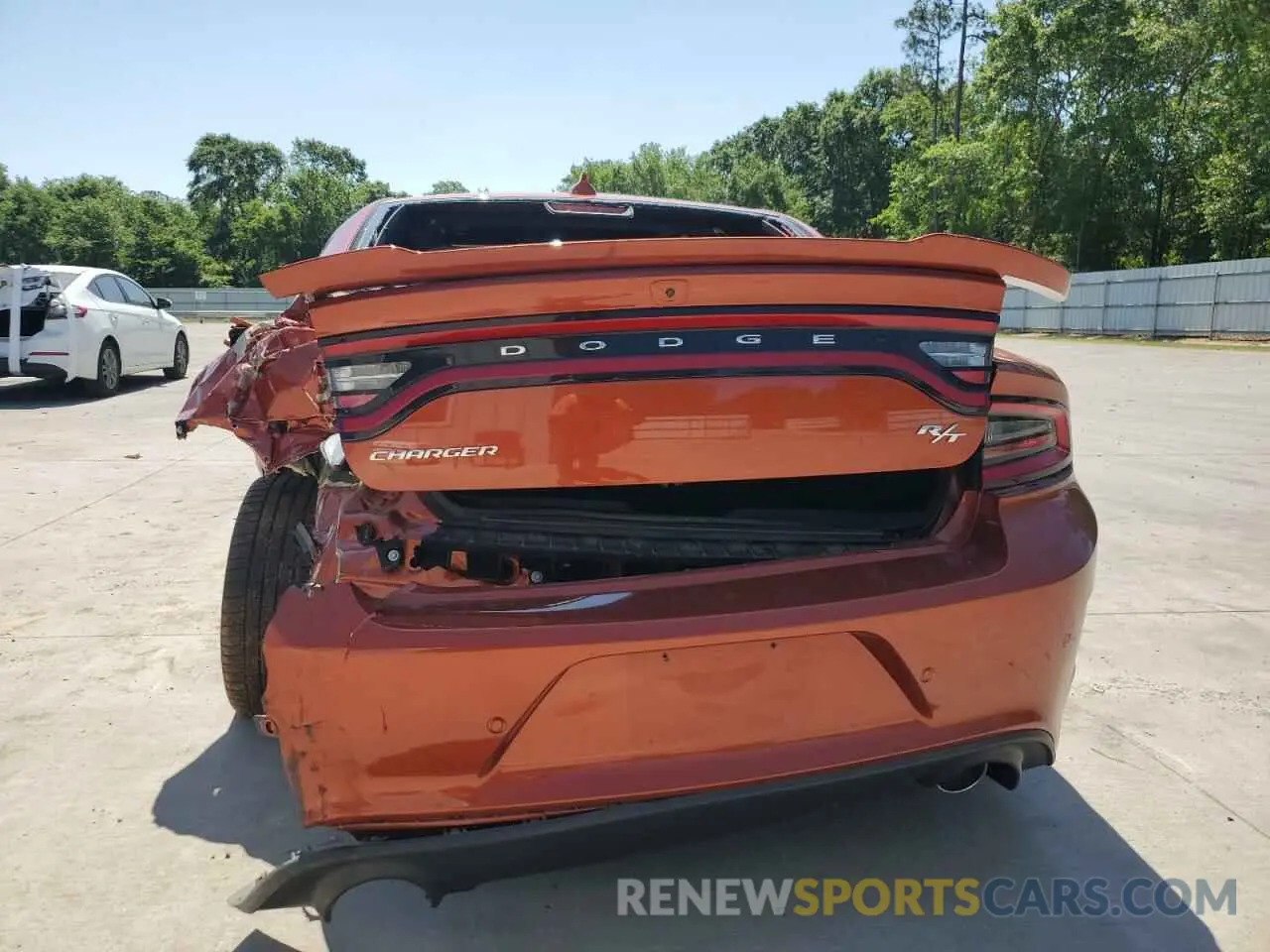 6 Photograph of a damaged car 2C3CDXCT4LH220343 DODGE CHARGER 2020