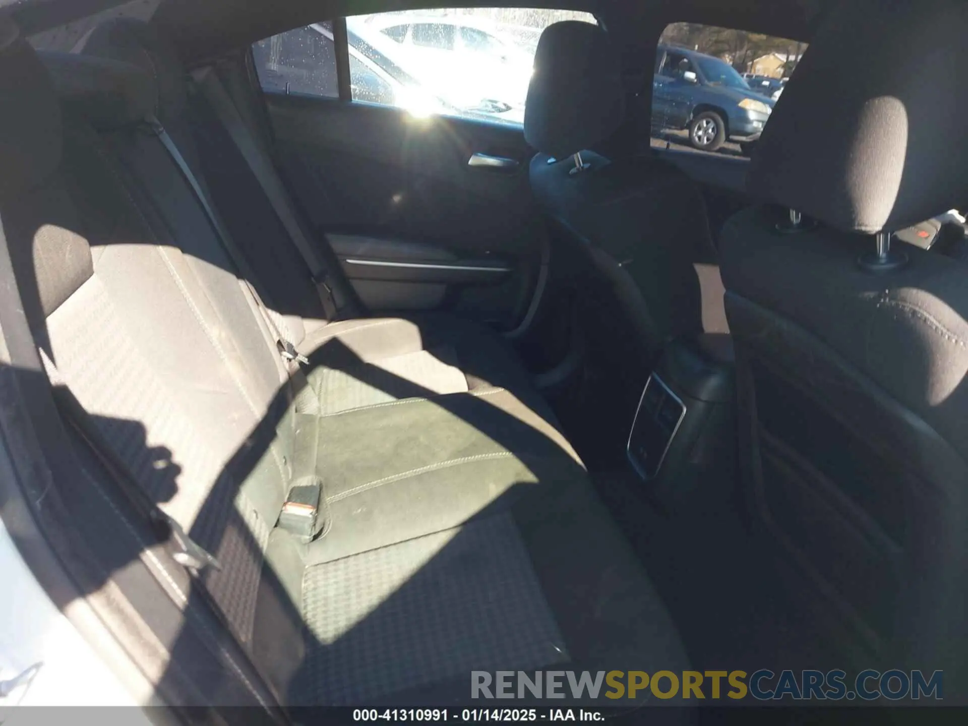 8 Photograph of a damaged car 2C3CDXCT5LH159956 DODGE CHARGER 2020