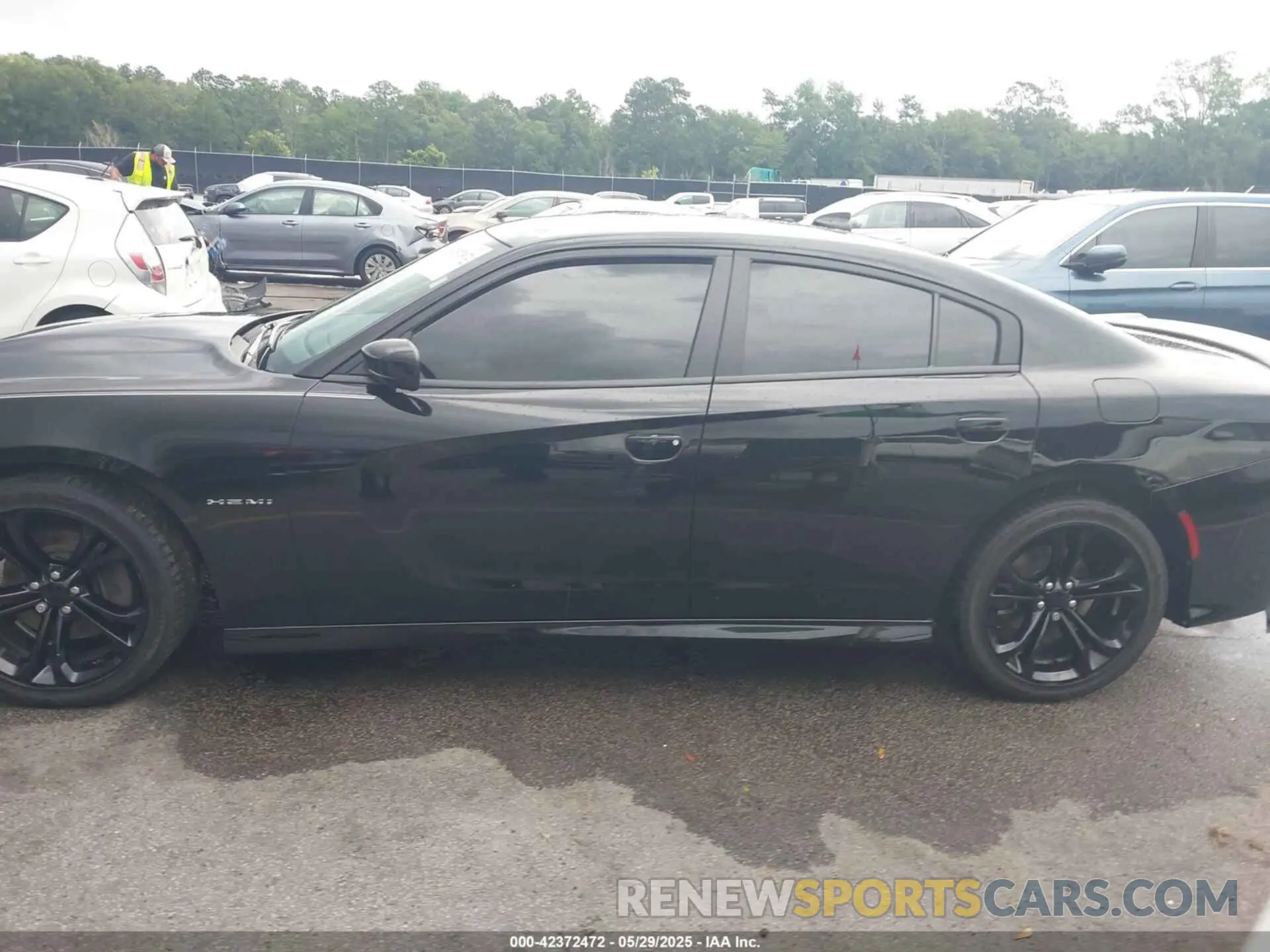 13 Photograph of a damaged car 2C3CDXCT6LH141238 DODGE CHARGER 2020