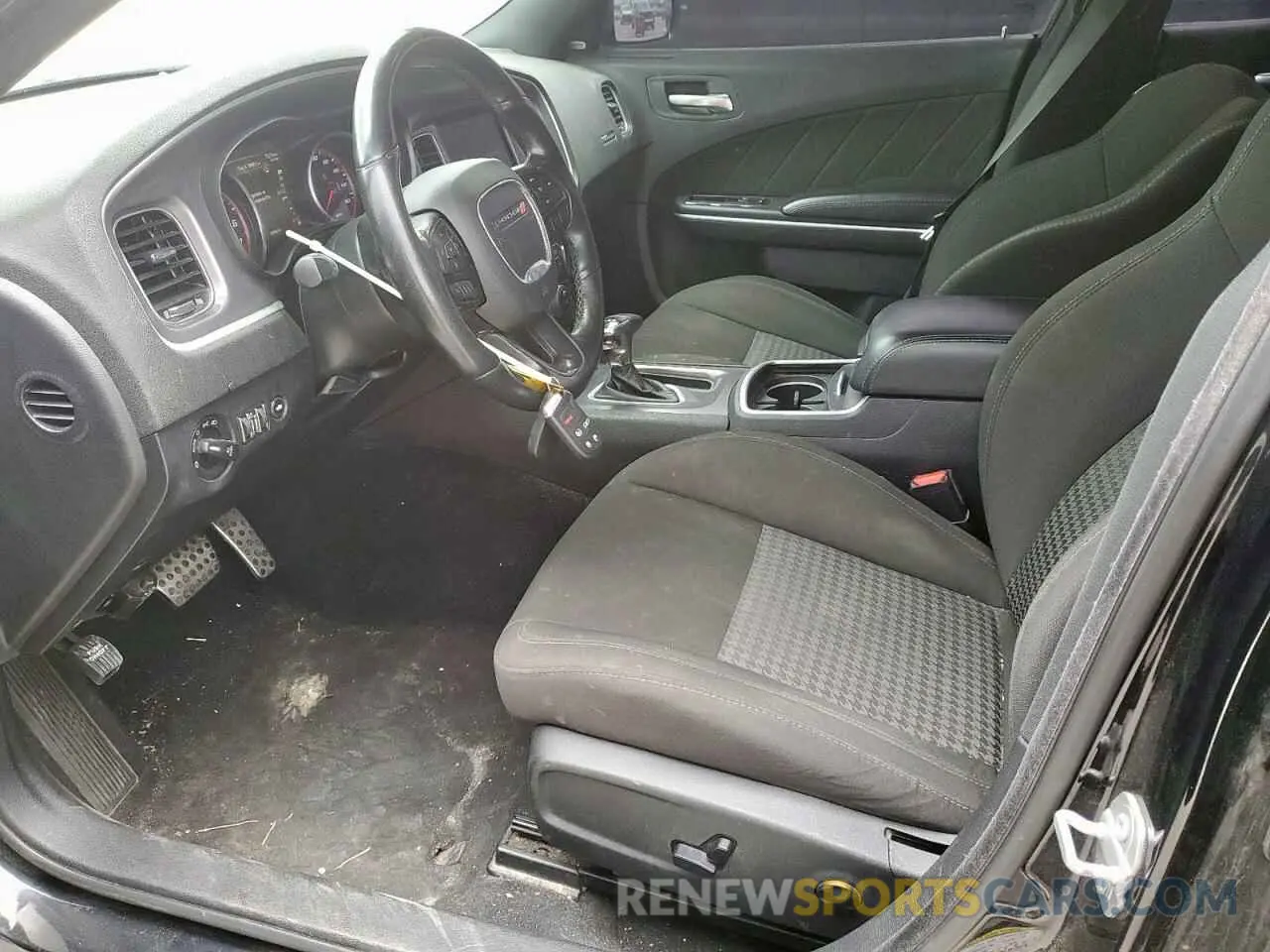 7 Photograph of a damaged car 2C3CDXCT6LH199656 DODGE CHARGER 2020