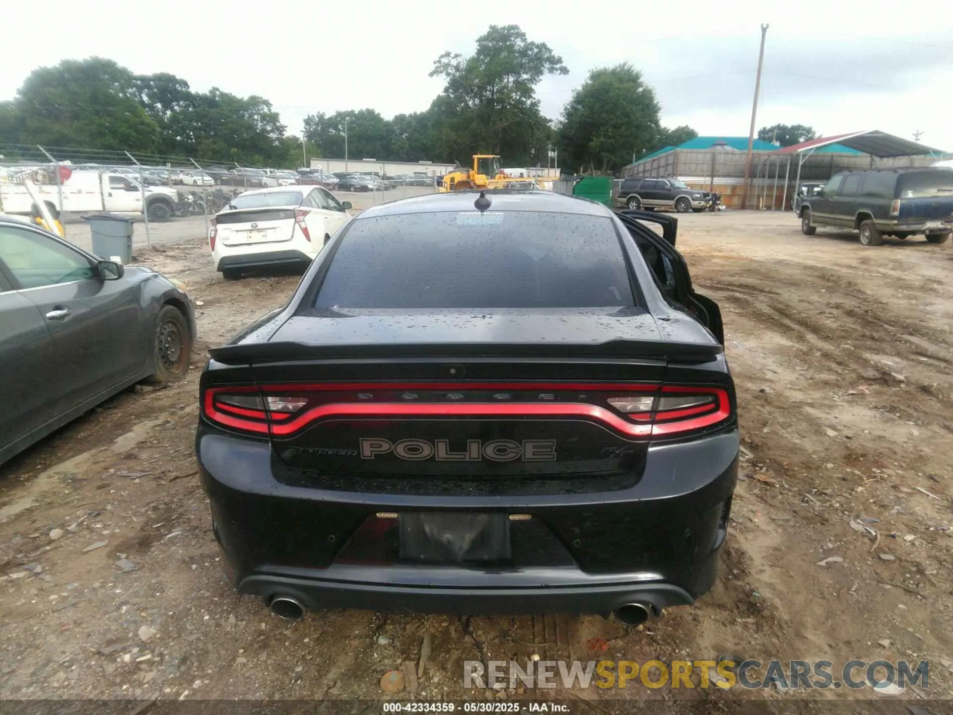 16 Photograph of a damaged car 2C3CDXCT7LH166763 DODGE CHARGER 2020